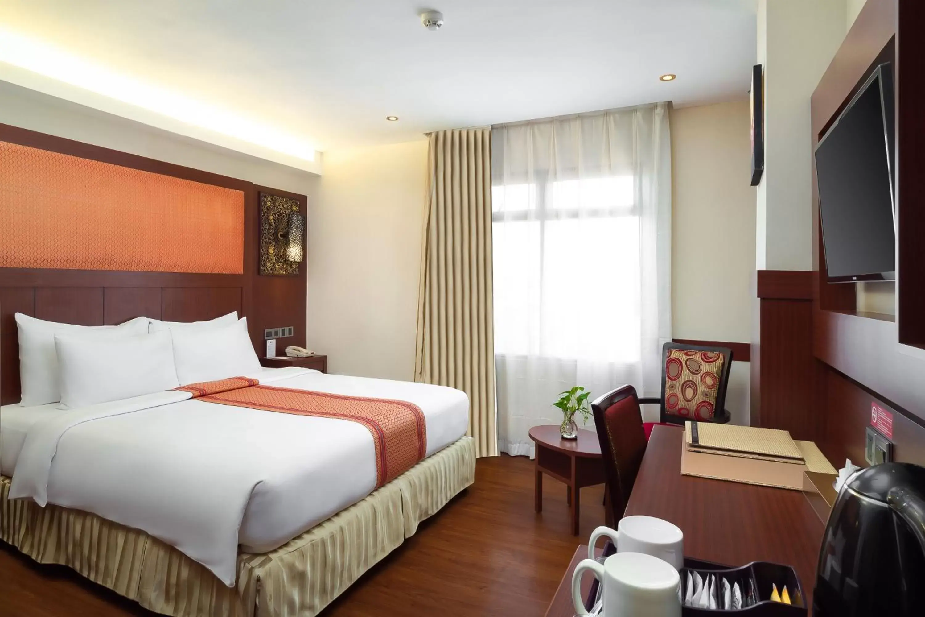 Bed in Best Western Plus Makassar Beach