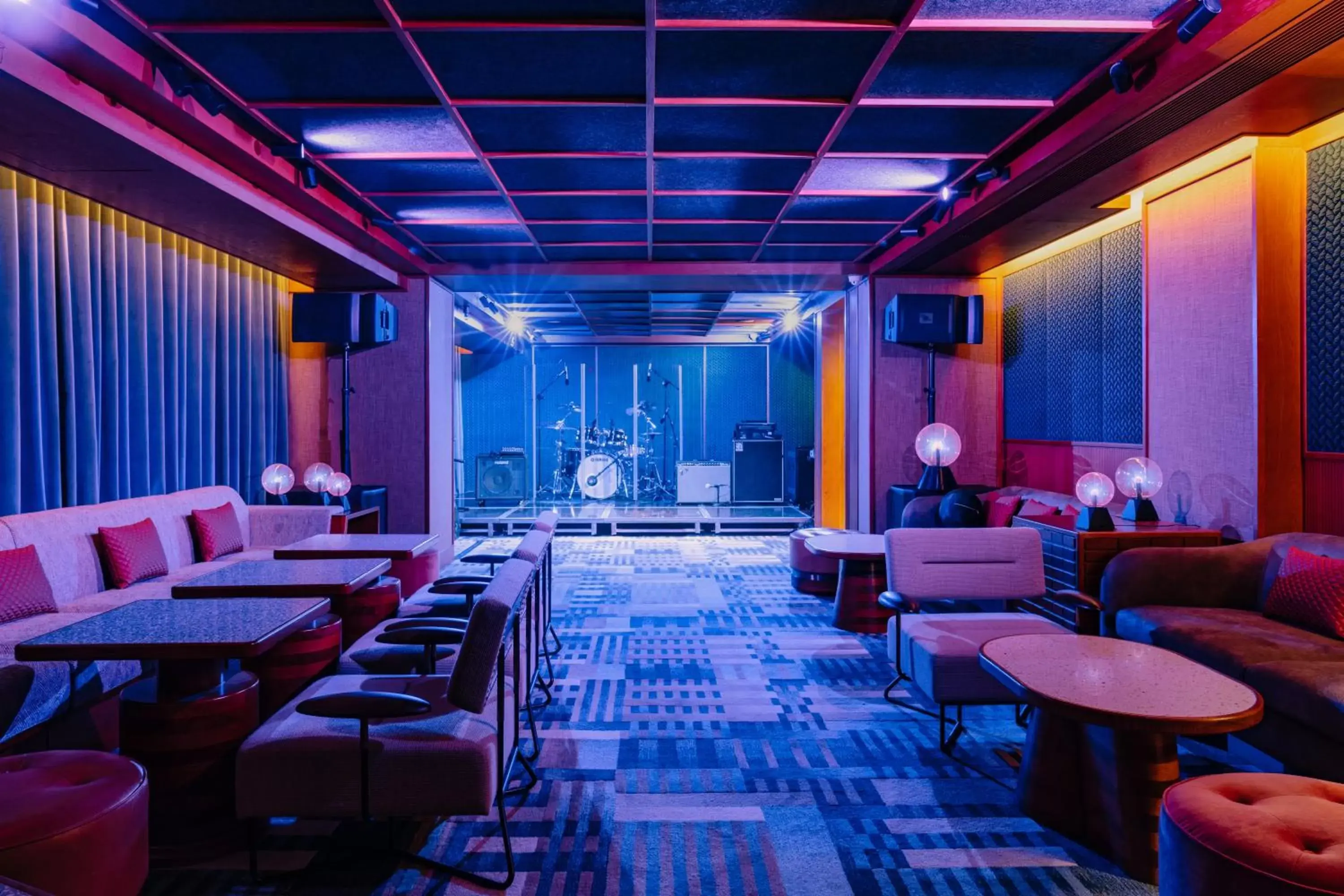 Nightclub / DJ in Eaton HK