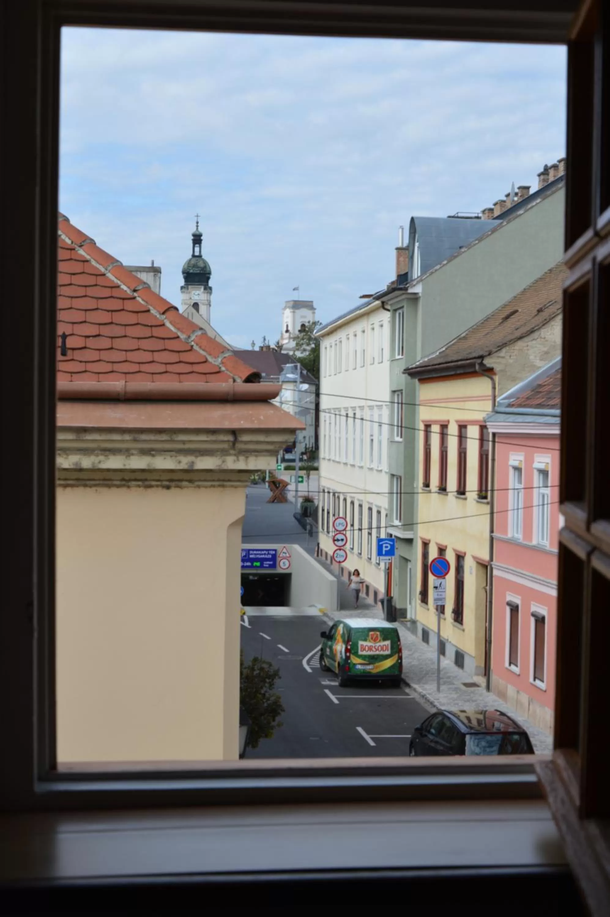 City view in Duna Panzió
