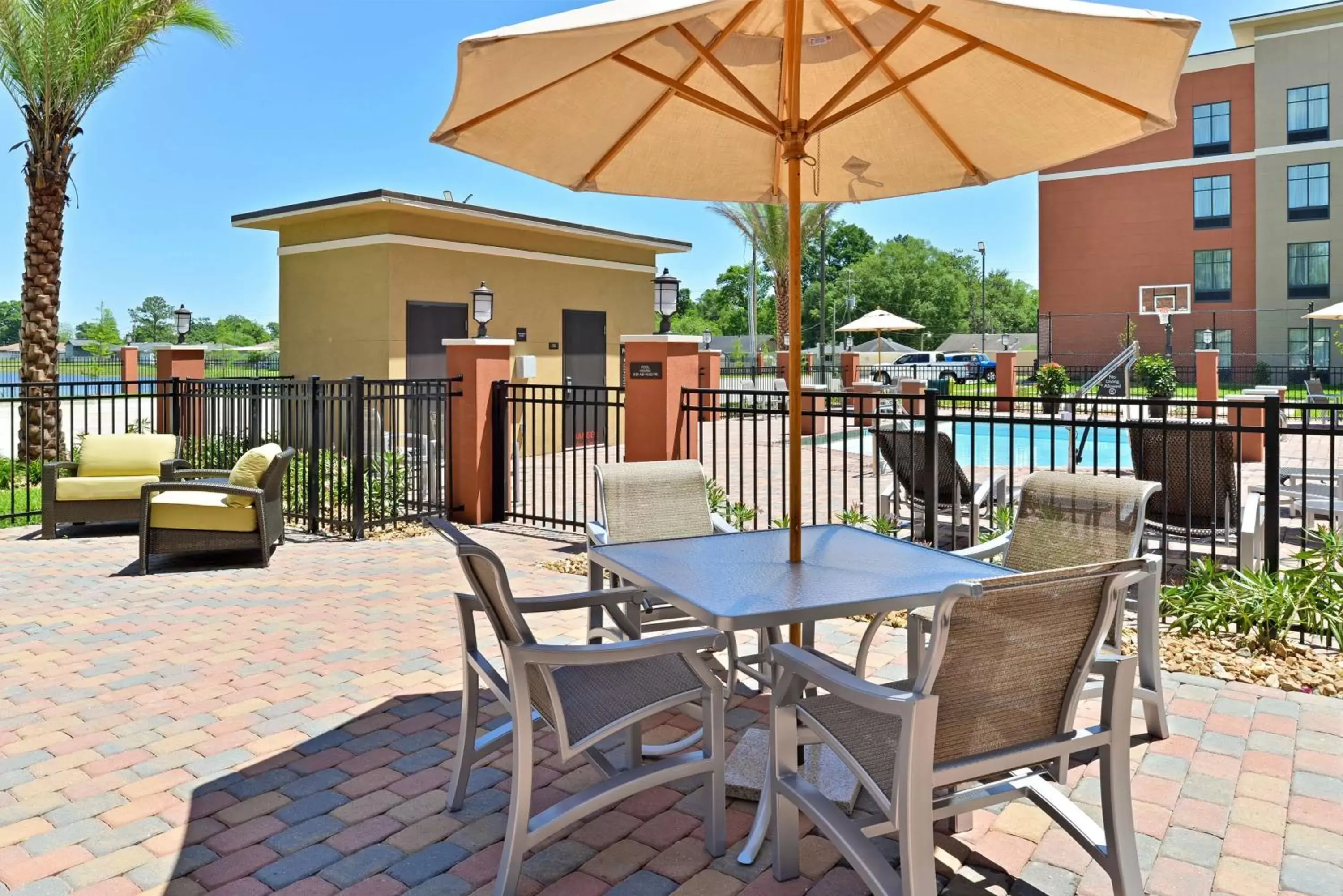 Property building in Homewood Suites by Hilton Houma