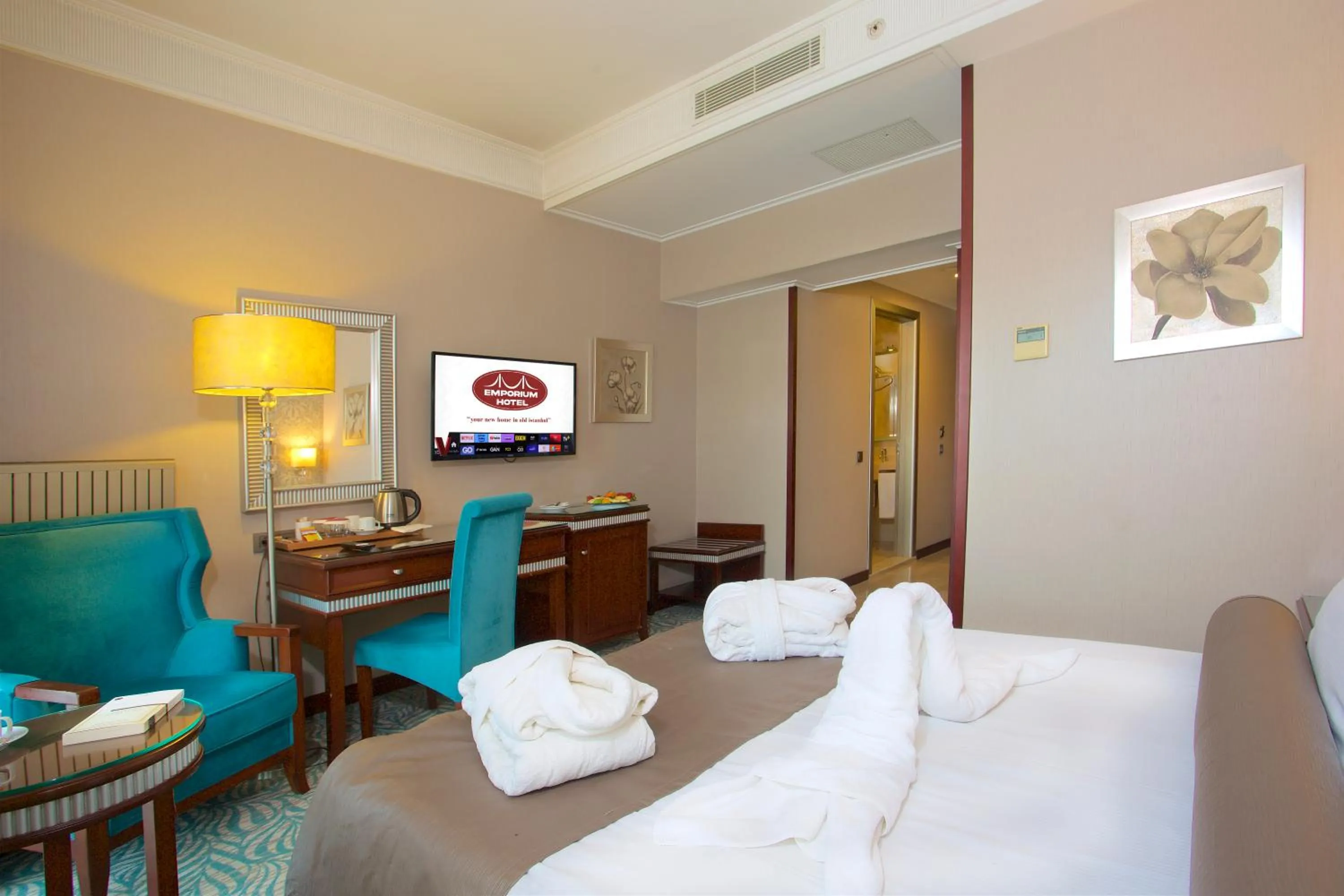 Bed in Emporium Hotel