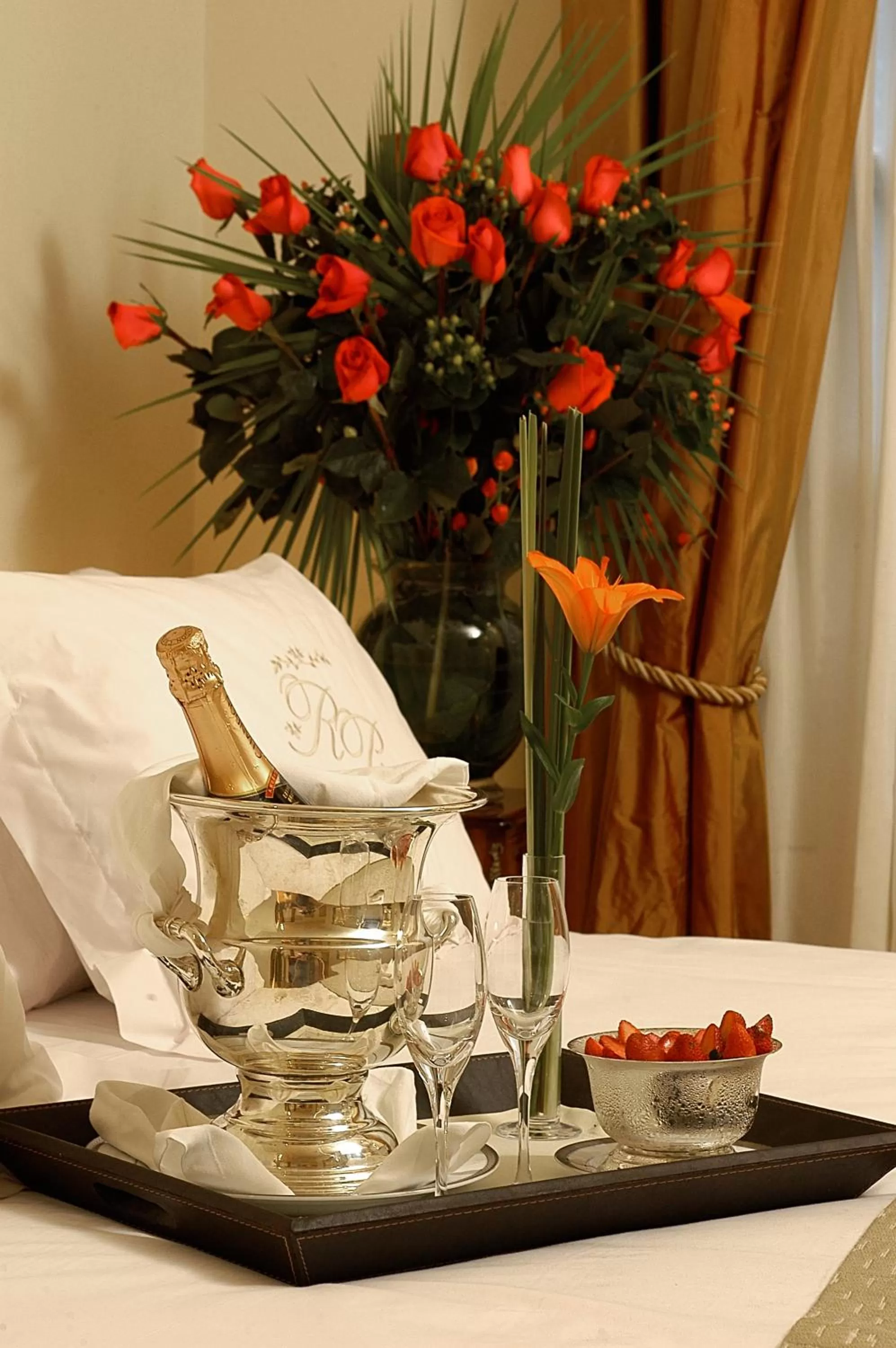 Photo of the whole room in Melia Recoleta Plaza Hotel