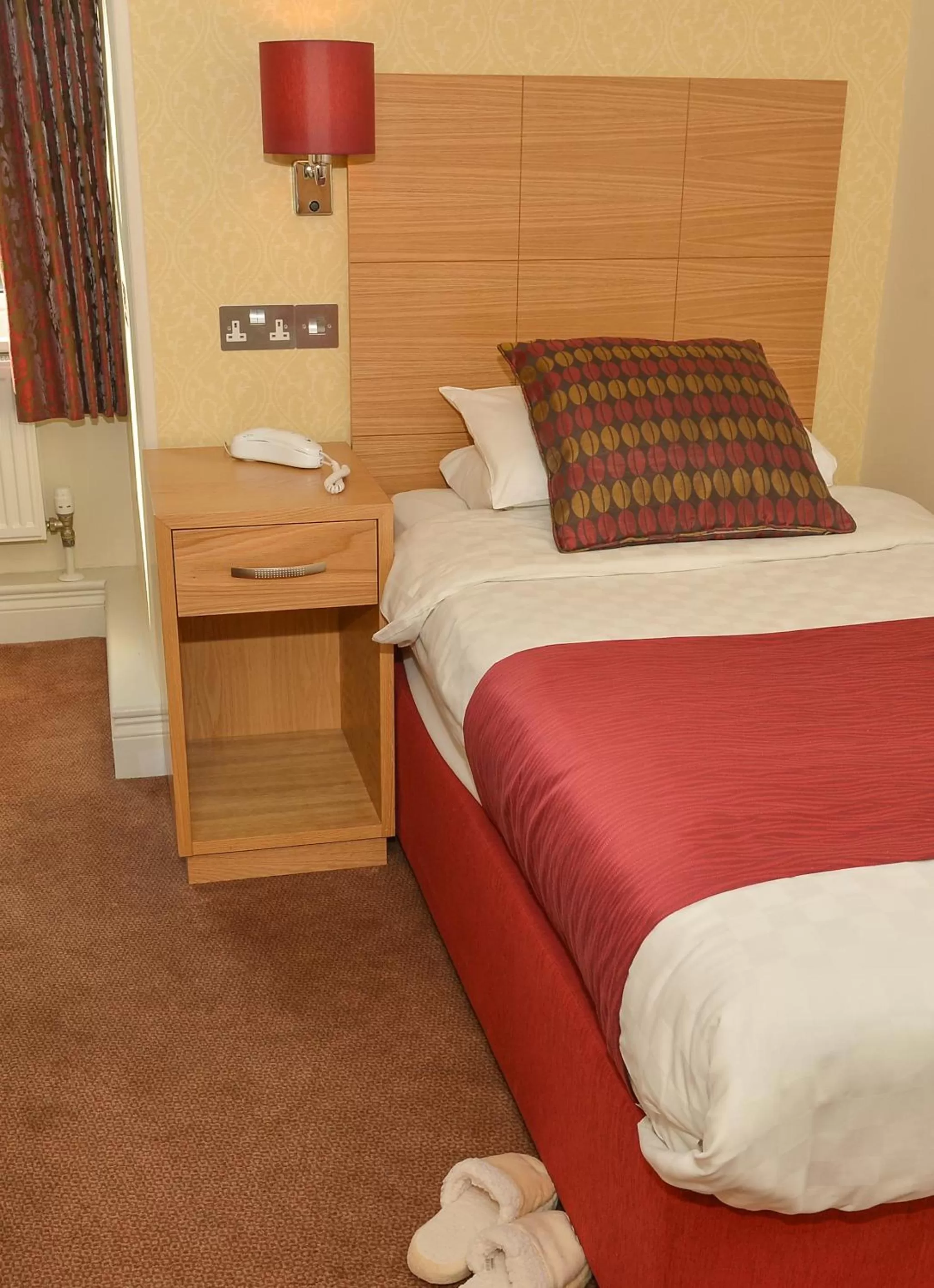 Single Room in Wherry Hotel