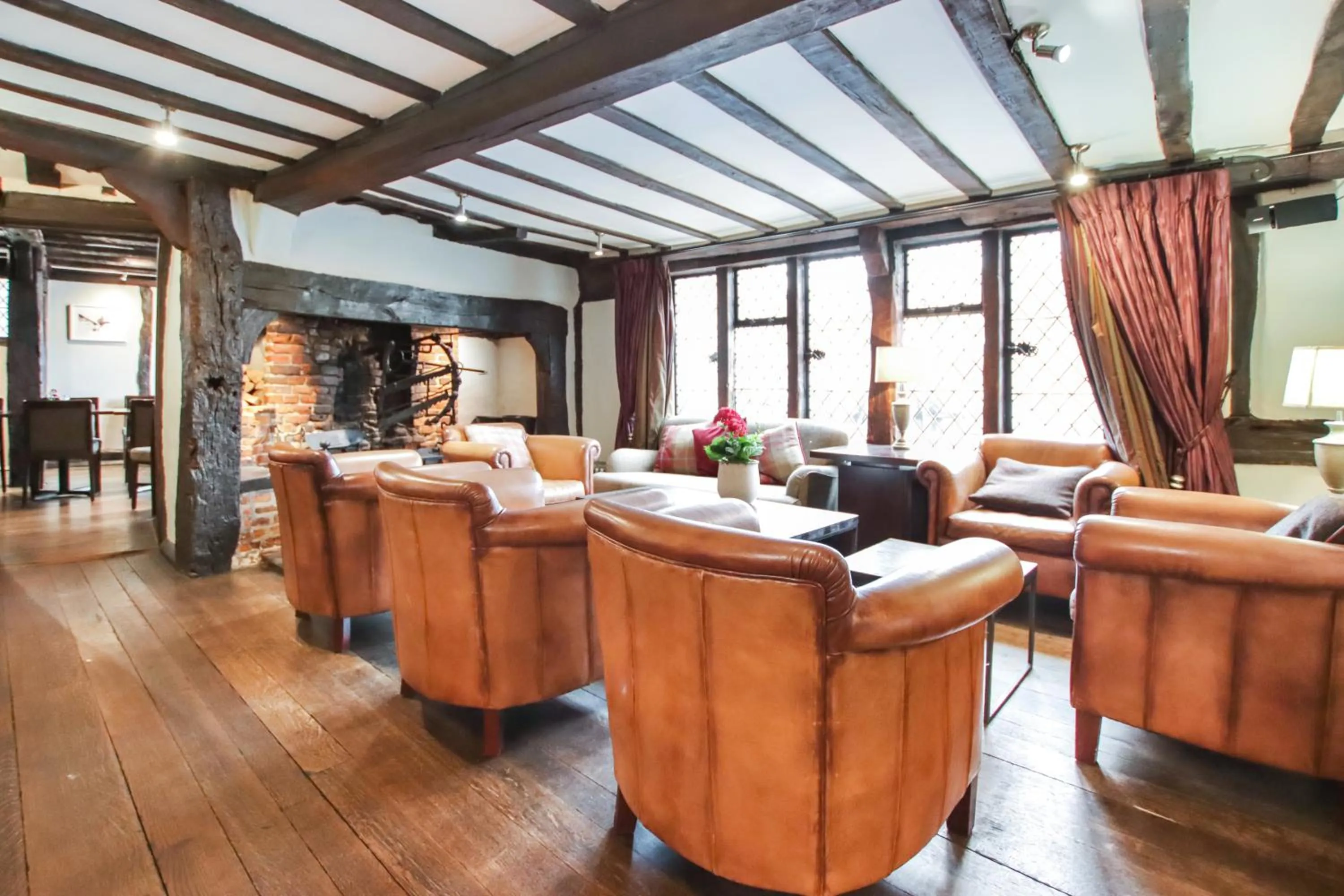 Lounge or bar in Kings Arms Hotel