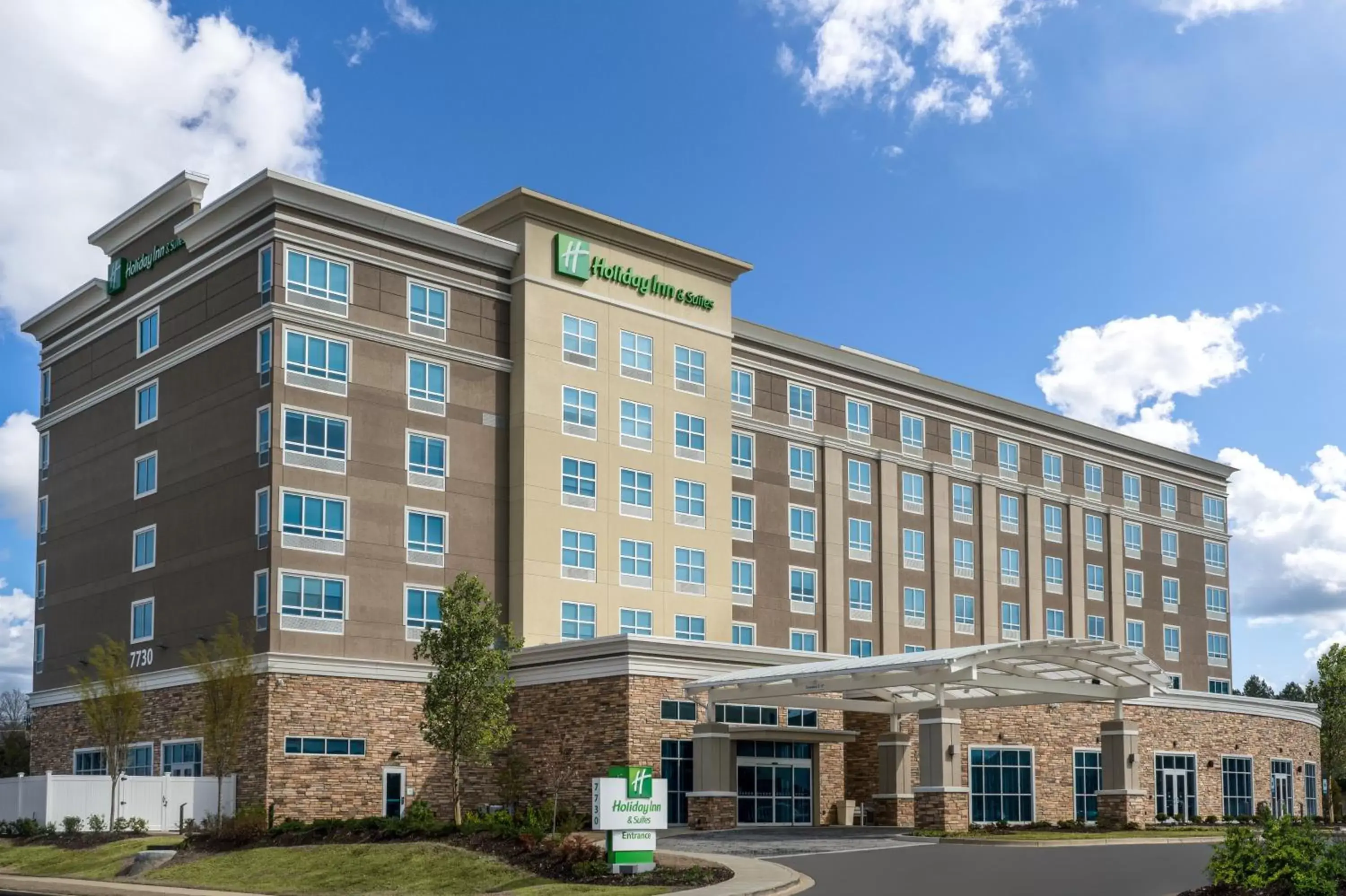 Property building in Holiday Inn & Suites Memphis Southeast-Germantown, an IHG Hotel