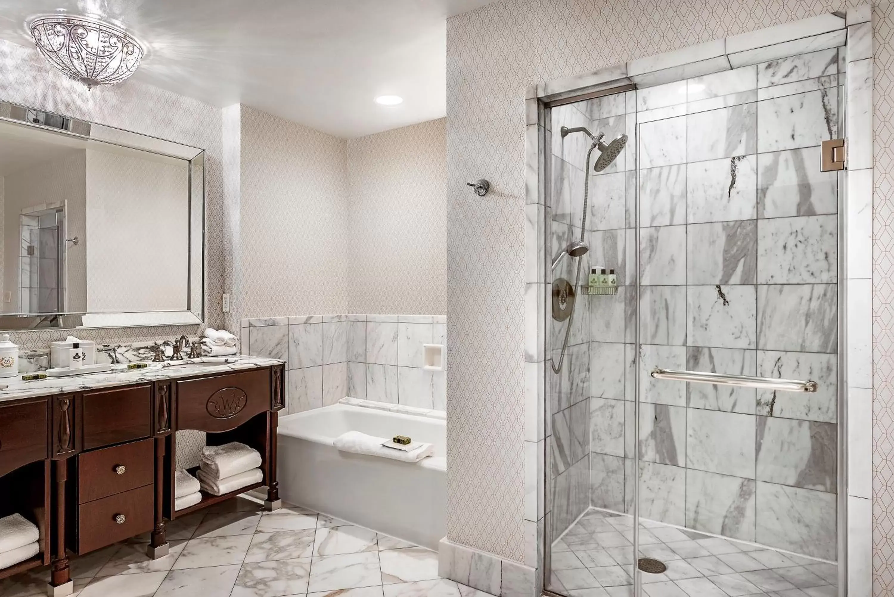 Photo of the whole room, Bathroom in Willard InterContinental Washington, an IHG Hotel