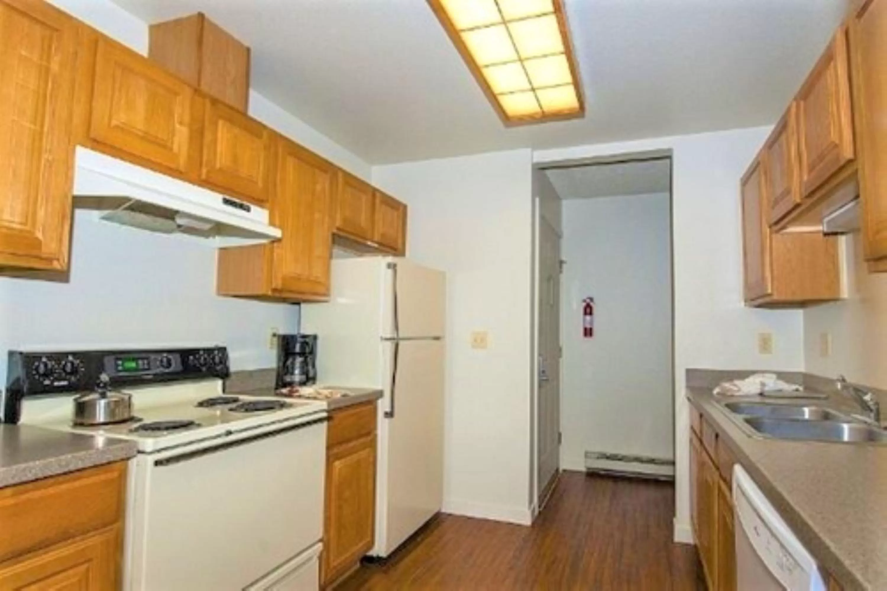 Kitchen or kitchenette in Twin Rivers By Alderwood Colorado Management