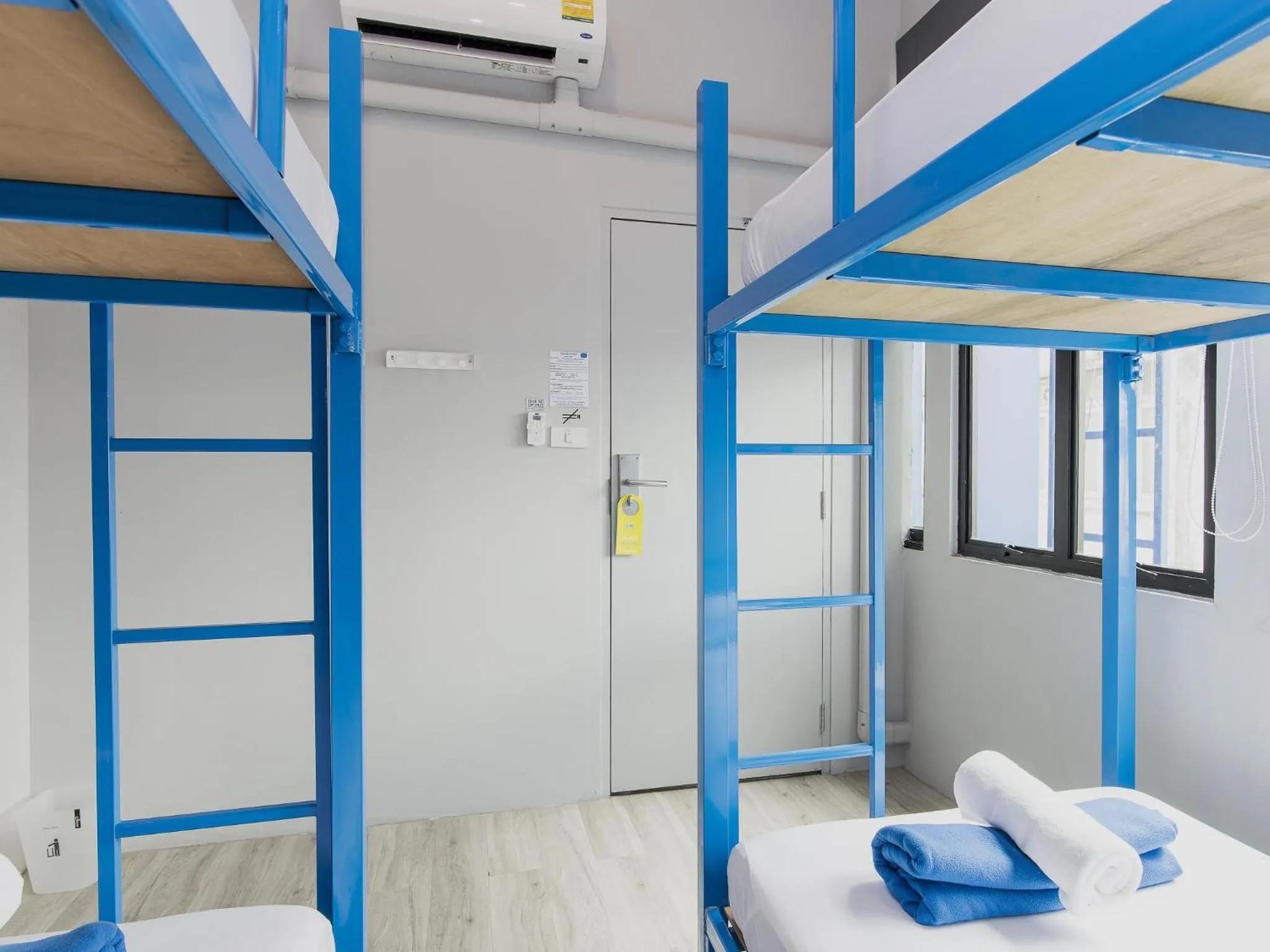 Bedroom, Bed in Loftel Station Hostel