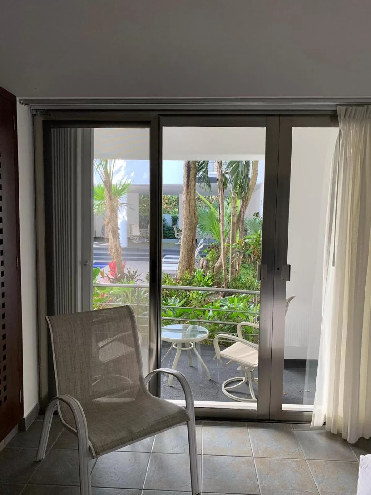 Balcony/Terrace, Seating Area in Dangelos Hotel on Fifth Avenue