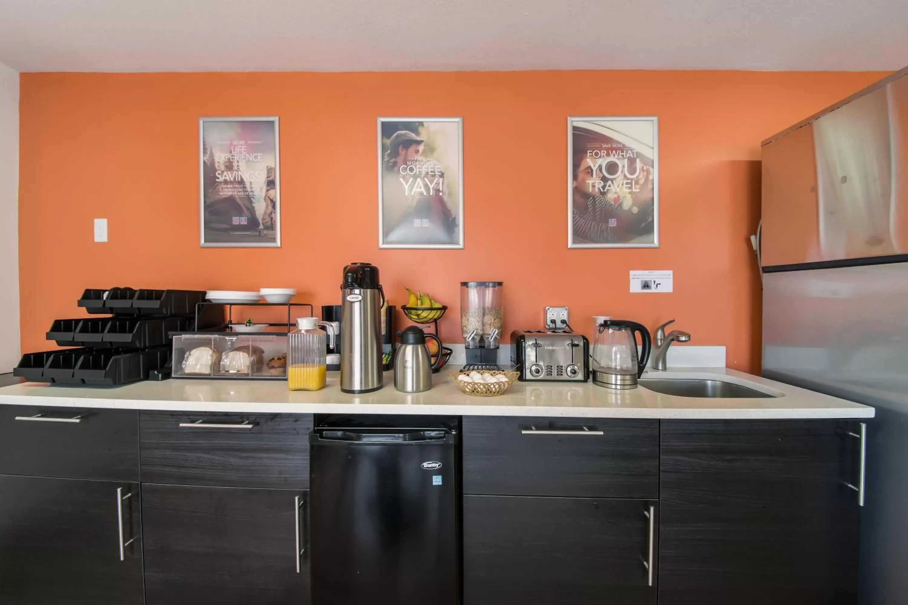 Property building in Motel 6-Cranbrook, BC Property building in Motel 6-Cranbrook, BC