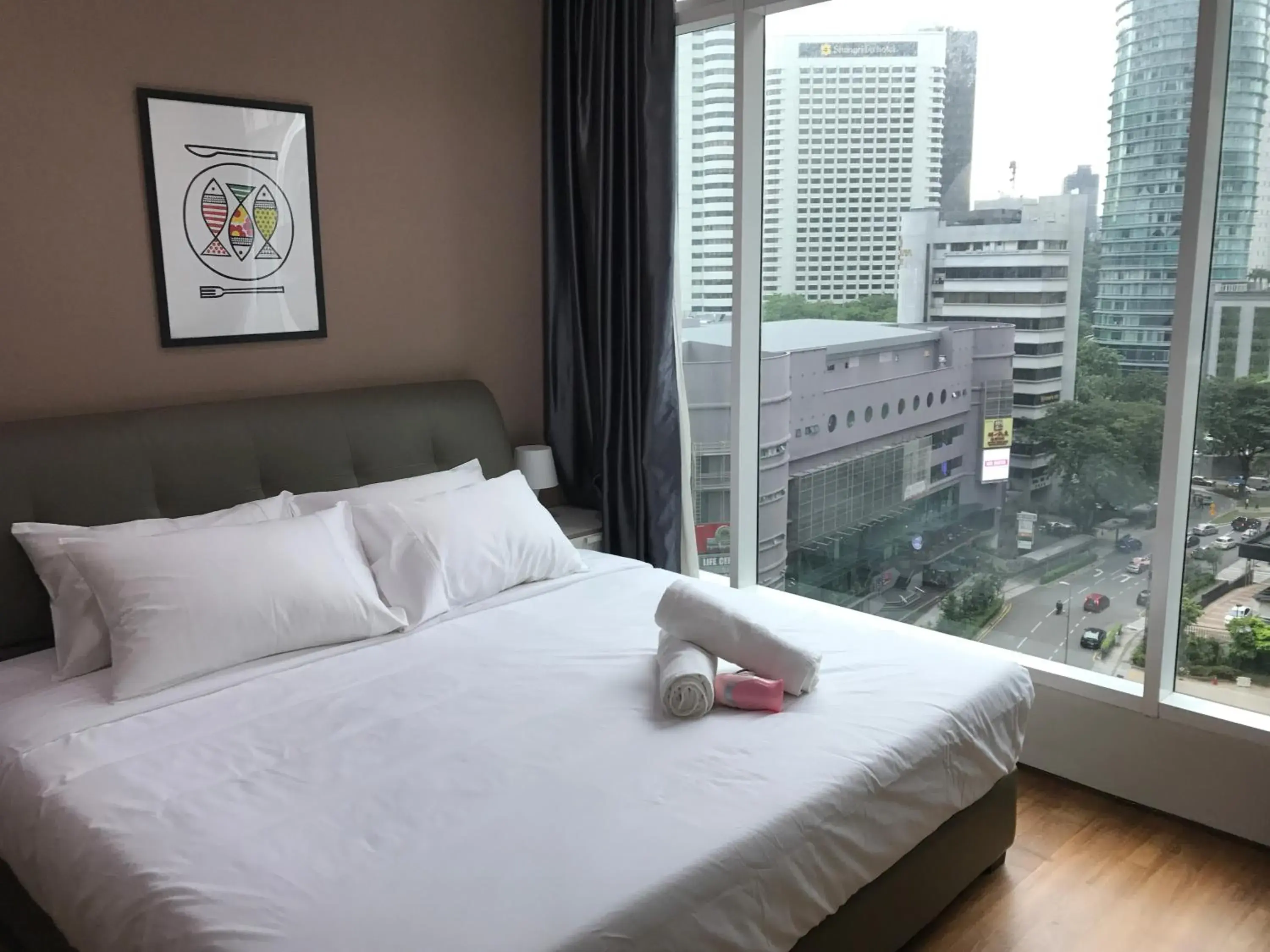 Bed in Soho Suites KLCC by the Betty Roux