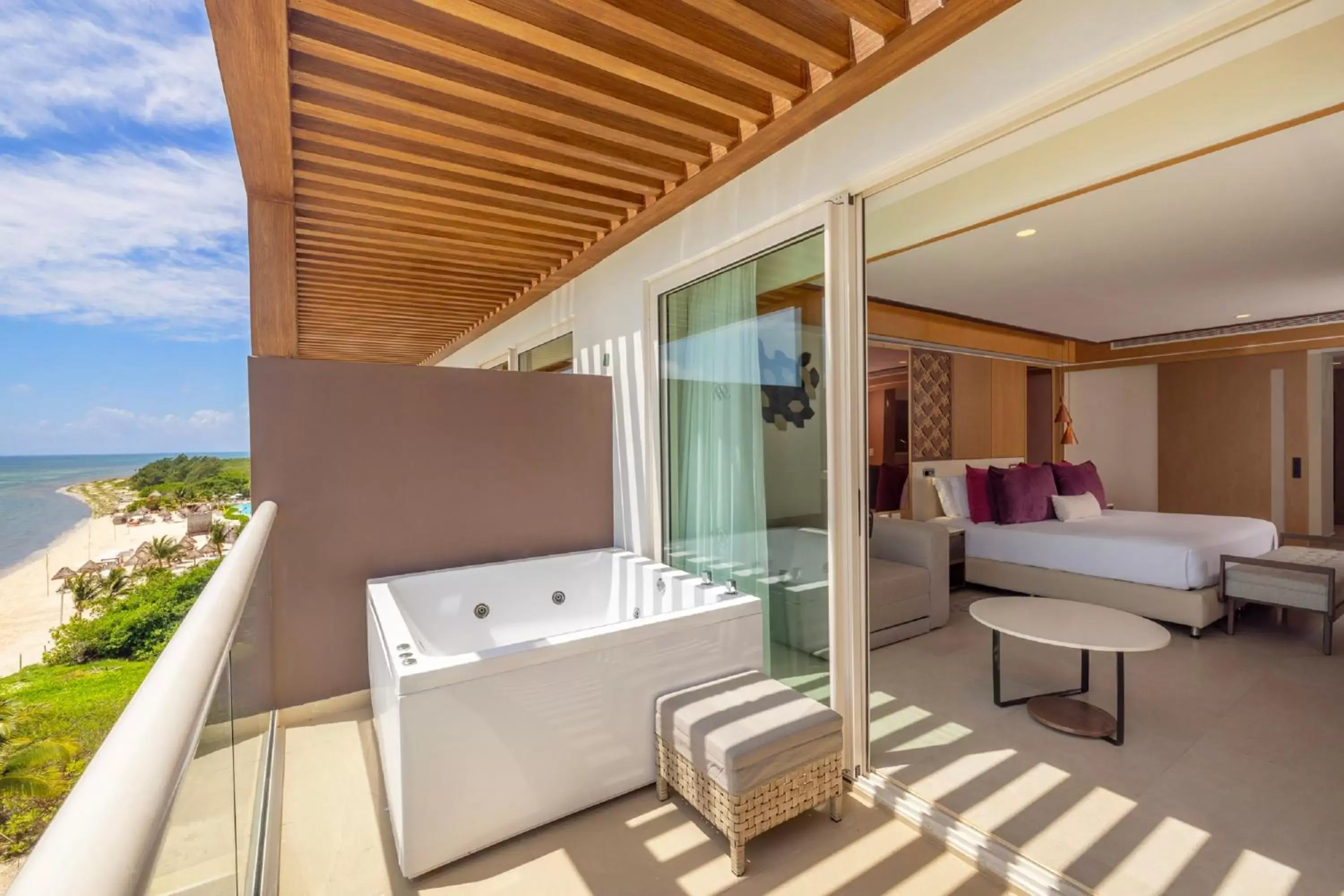 Balcony/Terrace in Royalton Splash Riviera Cancun, An Autograph Collection All-Inclusive Resort