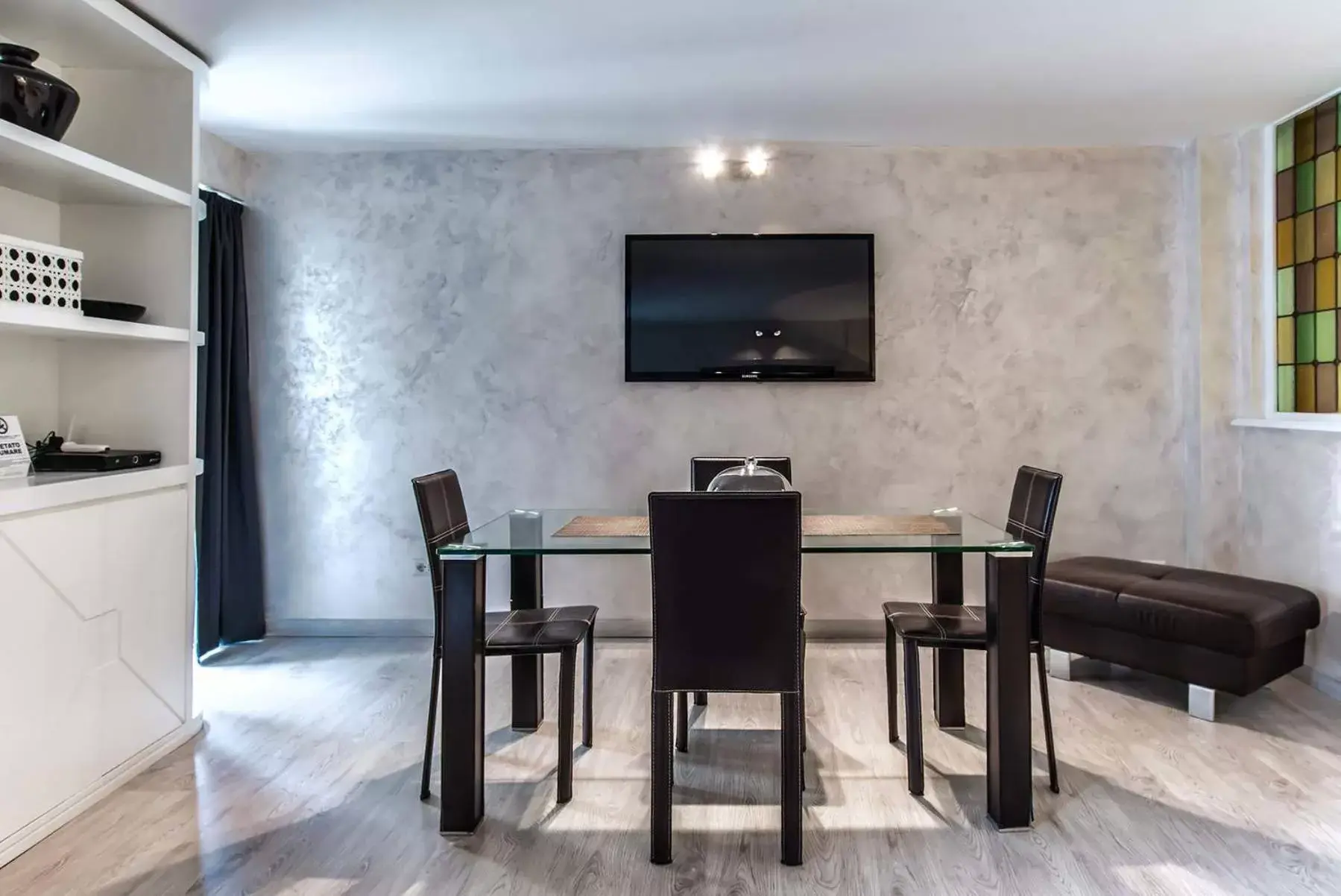 Dining Area in Black And White Suite