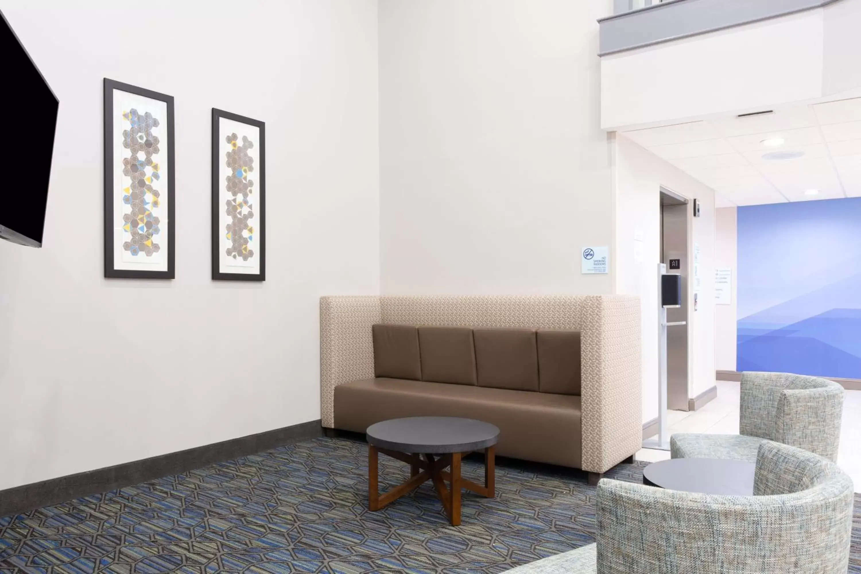 Property building, Seating Area in Holiday Inn Express & Suites - Morehead City, an IHG Hotel