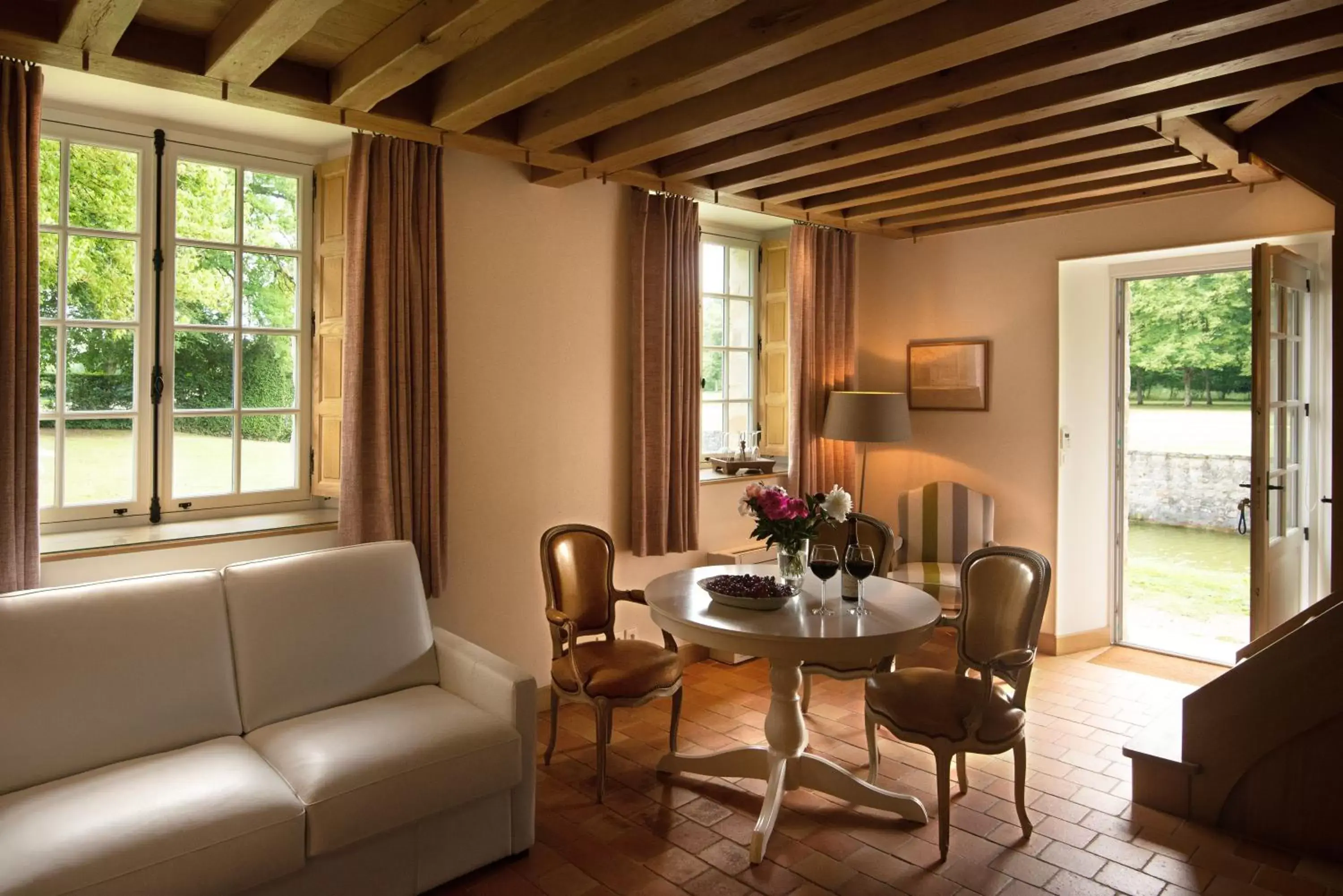 Living room, Seating Area in Château-Hôtel de Bourron