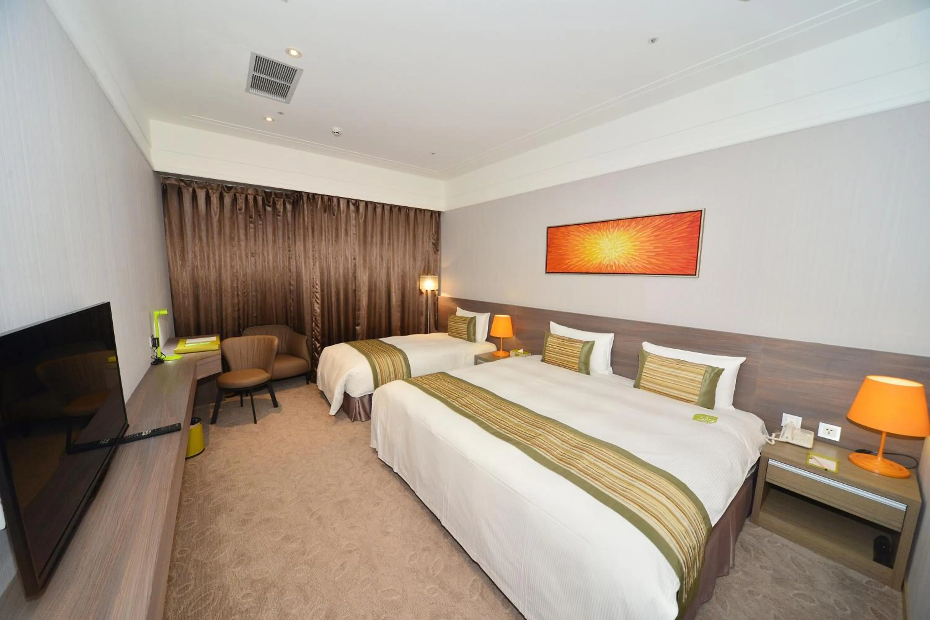 Photo of the whole room, Bed in Grace Hotel Zhonghe