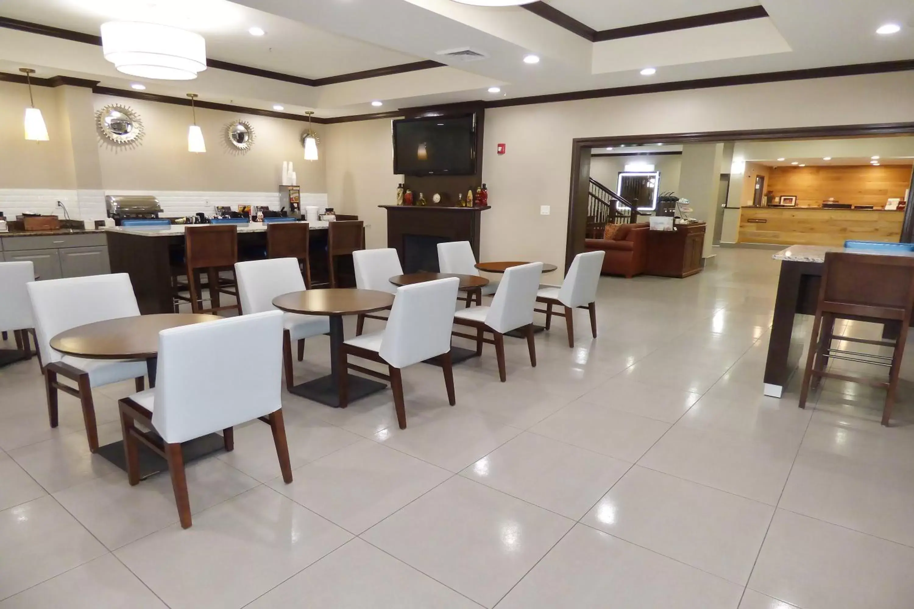 King Suite Extended Stay - Non-Smoking in Country Inn & Suites by Radisson, Pensacola West, FL King Suite Extended Stay - Non-Smoking in Country Inn & Suites by Radisson, Pensacola West, FL