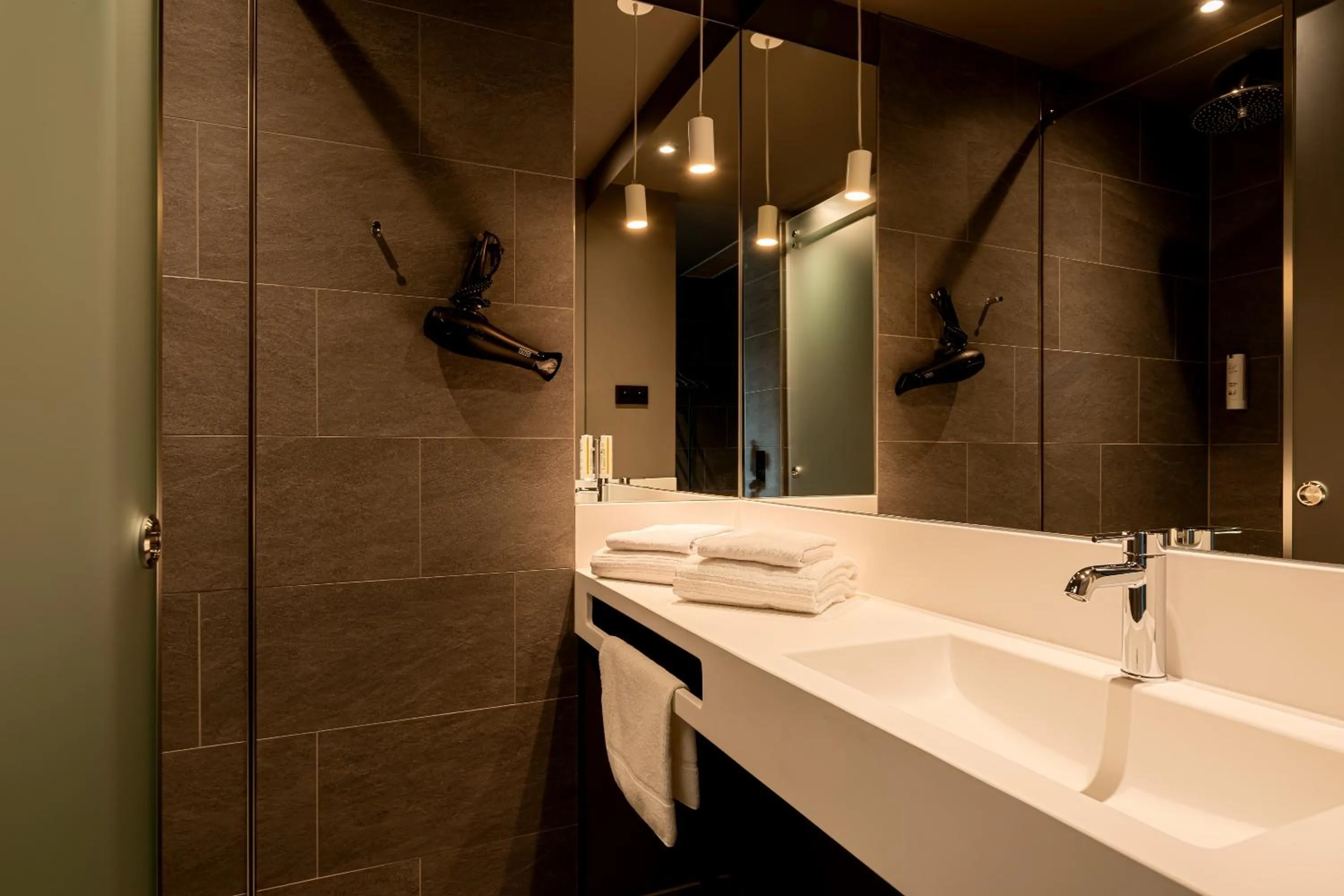 Shower in Zleep Hotel Prague