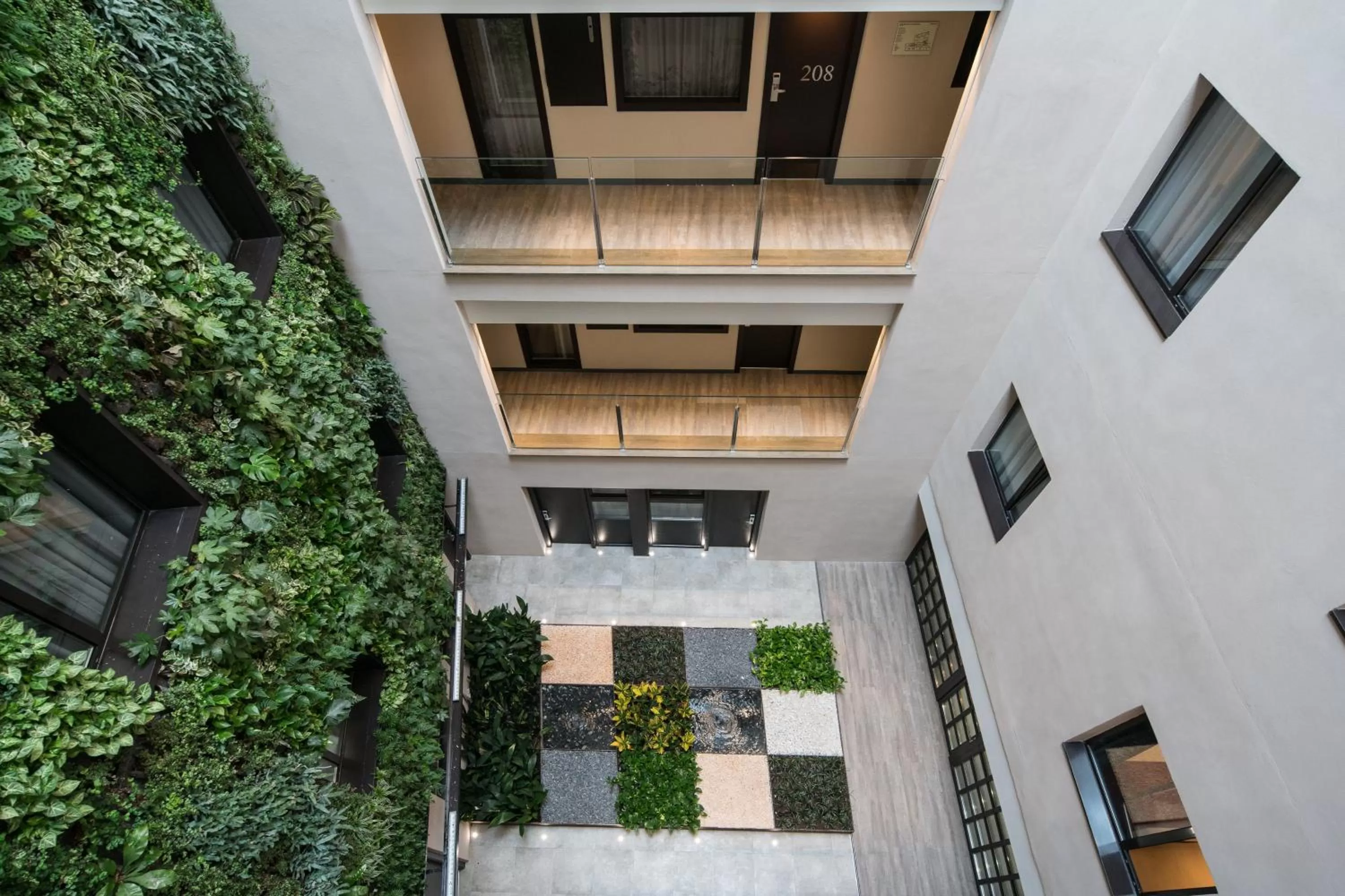 Patio in Catalonia Avinyo