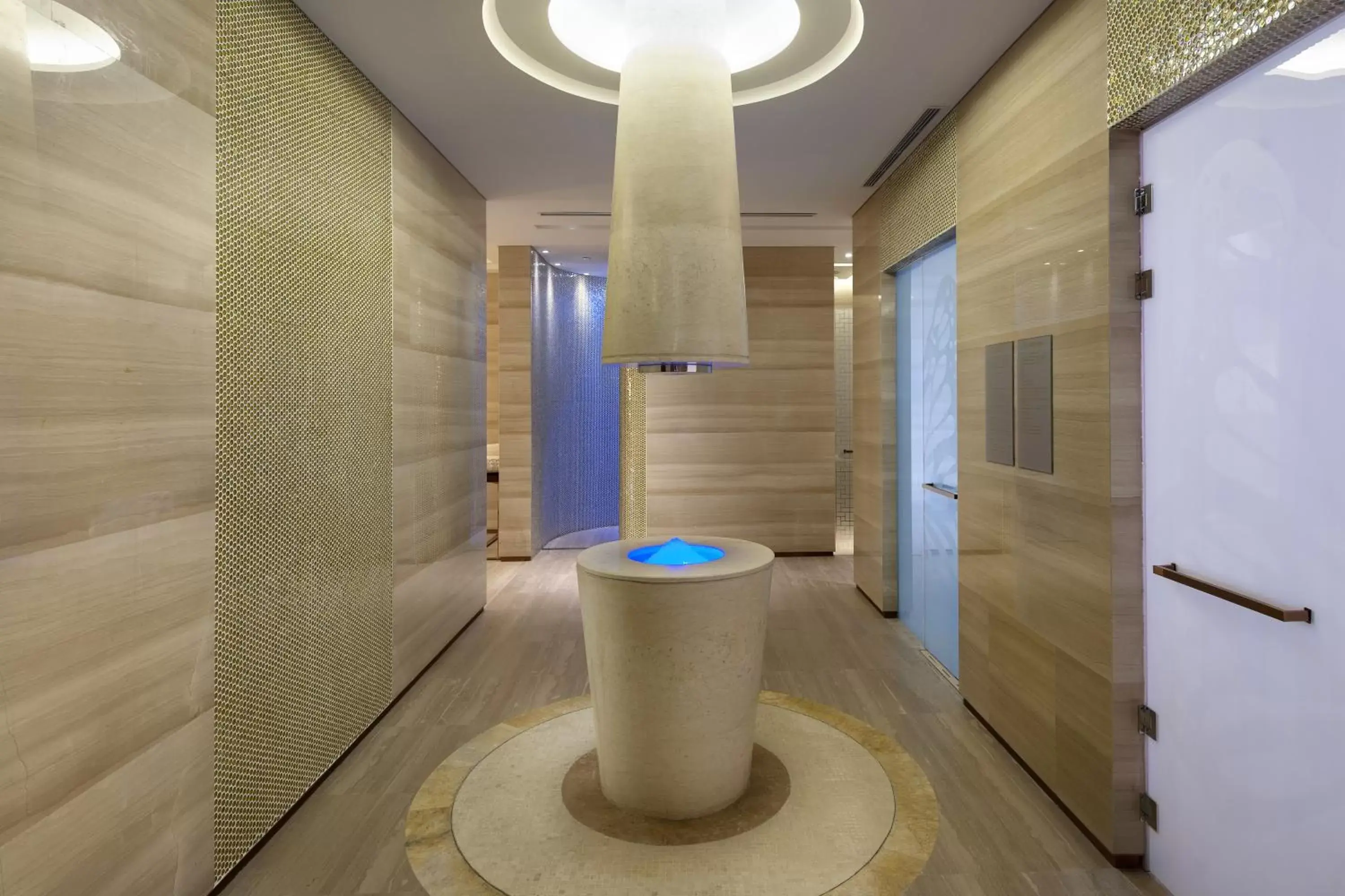 Fitness centre/facilities, Bathroom in Mandarin Oriental Pudong, Shanghai