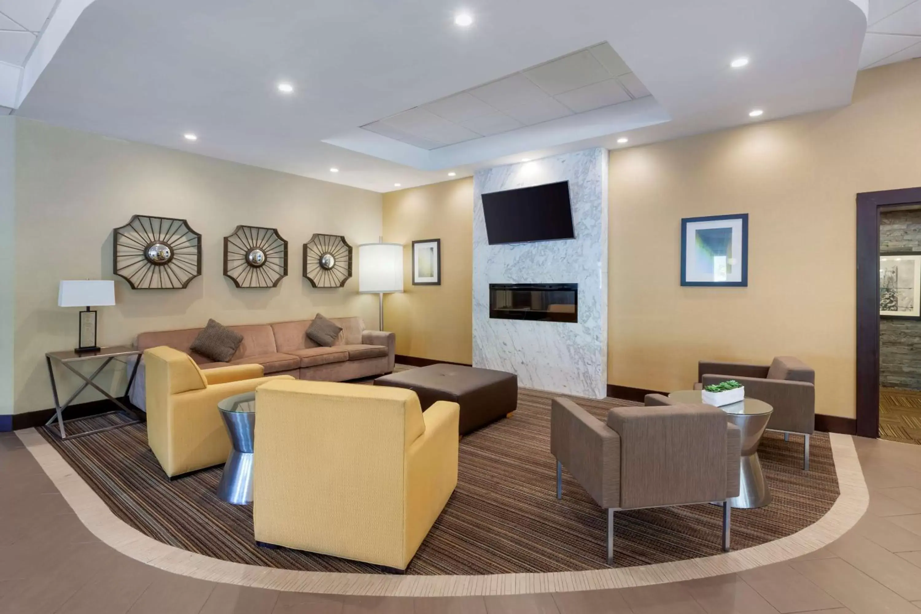 Lobby or reception, Seating Area in Best Western Plus Leamington Hotel & Conference Centre