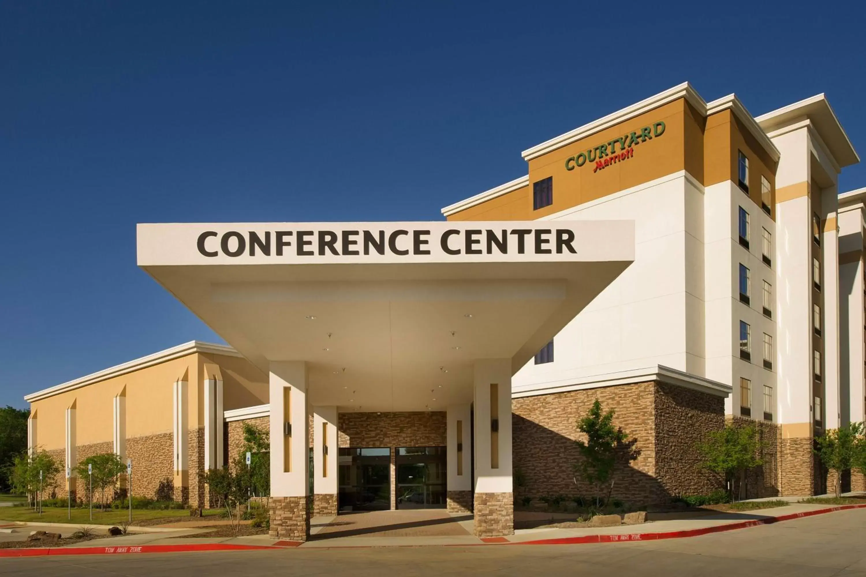 Property Building in Courtyard by Marriott Dallas DFW Airport North/Grapevine