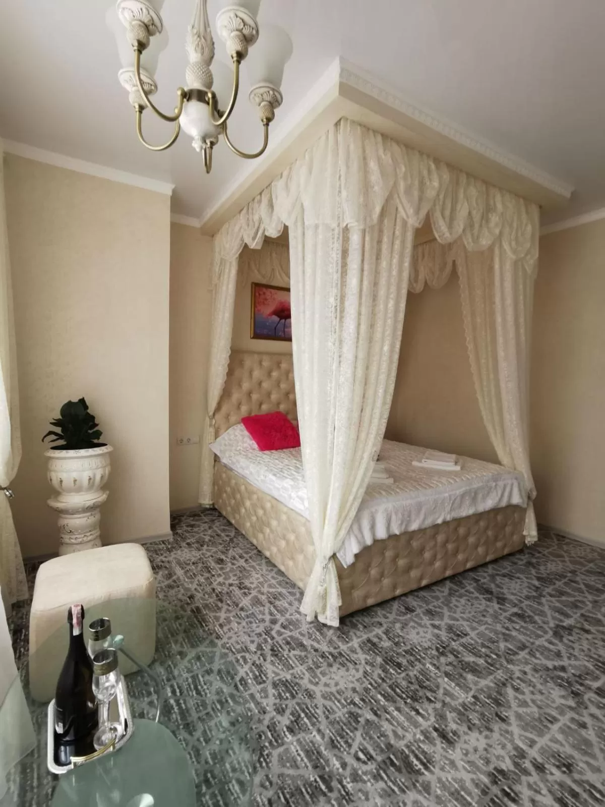 Bed in Monte-Kristo Hotel