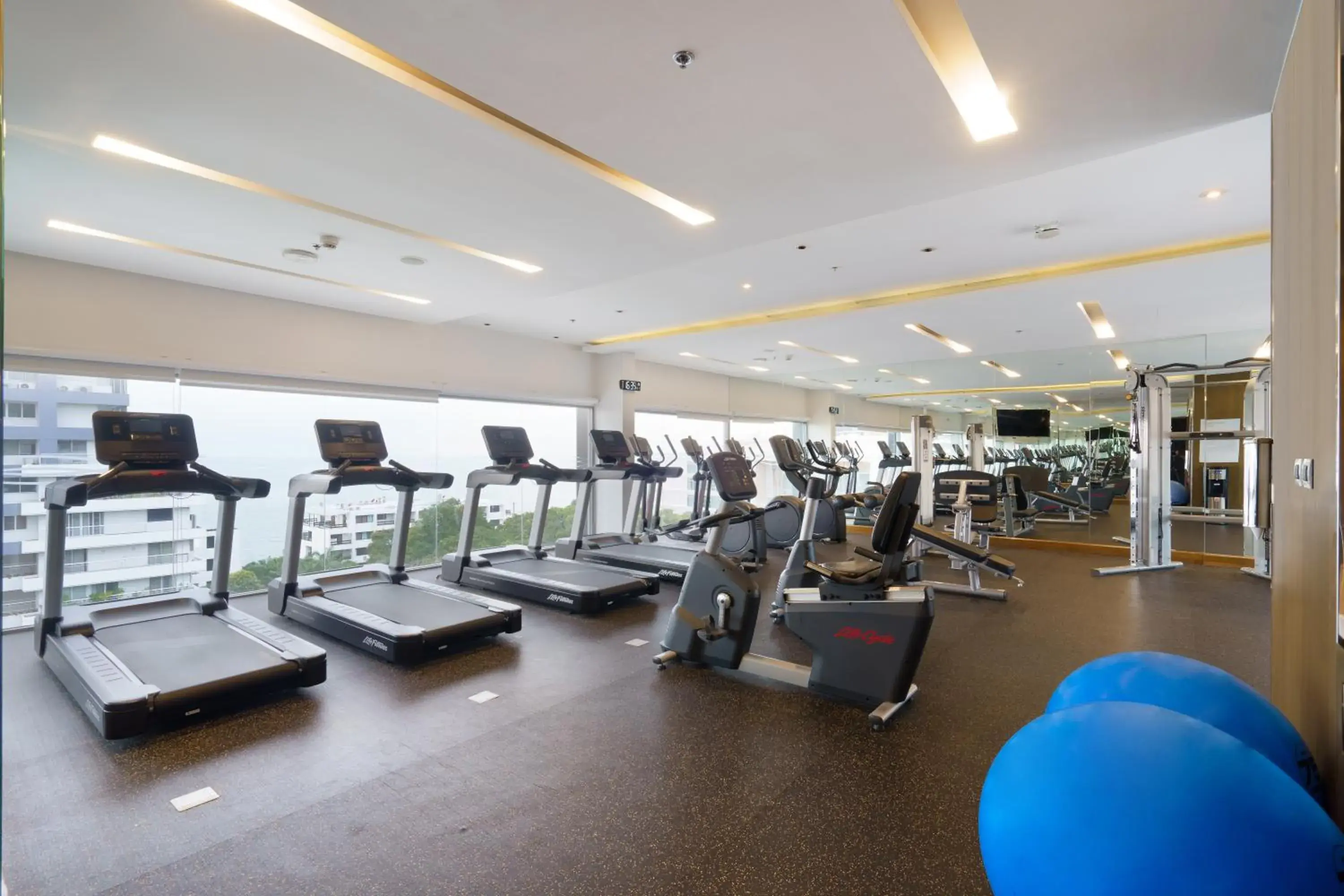 Fitness centre/facilities, Fitness Center/Facilities in Courtyard by Marriott North Pattaya