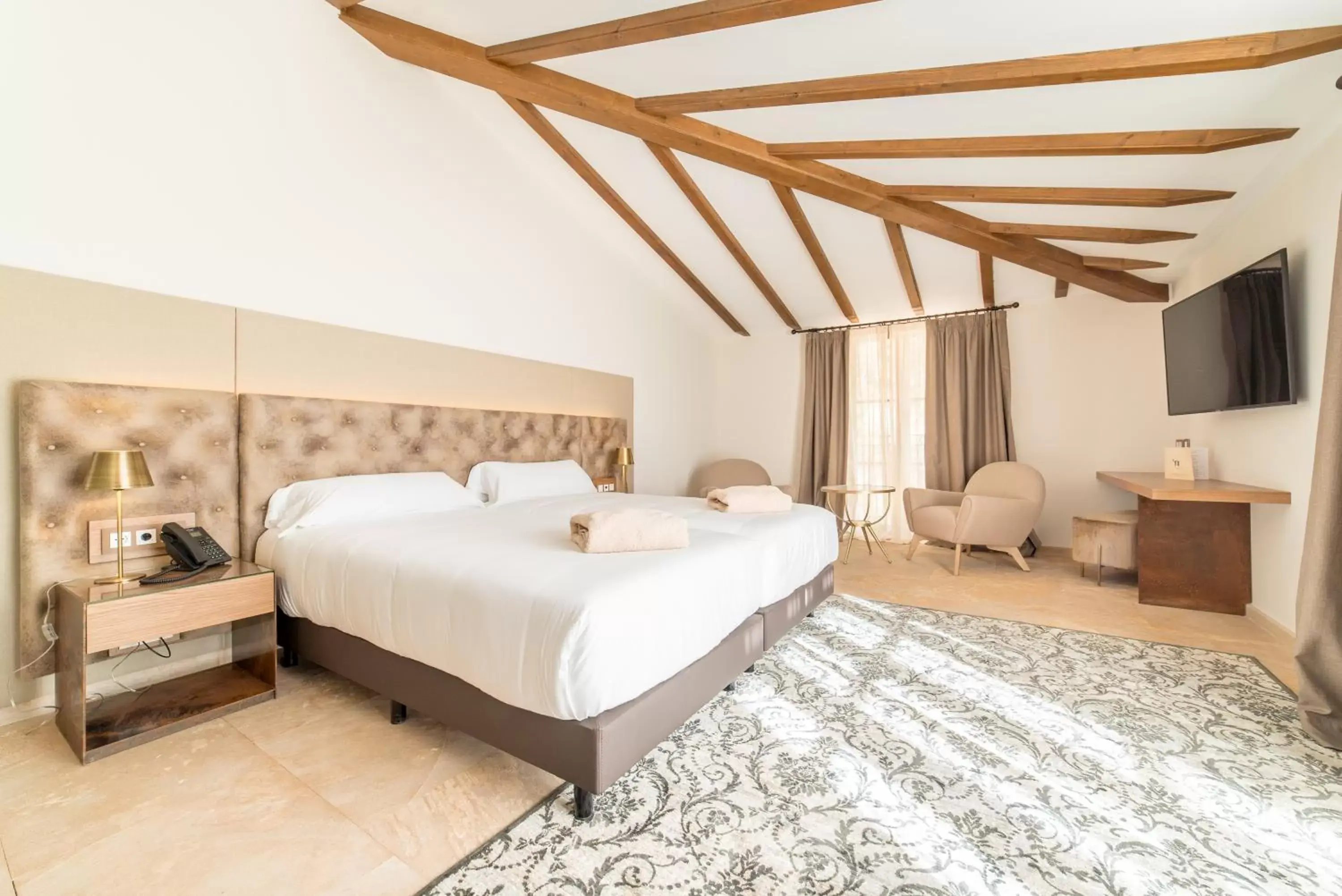 Photo of the whole room, Bed in Hotel Creu de Tau Art&Spa-Adults only