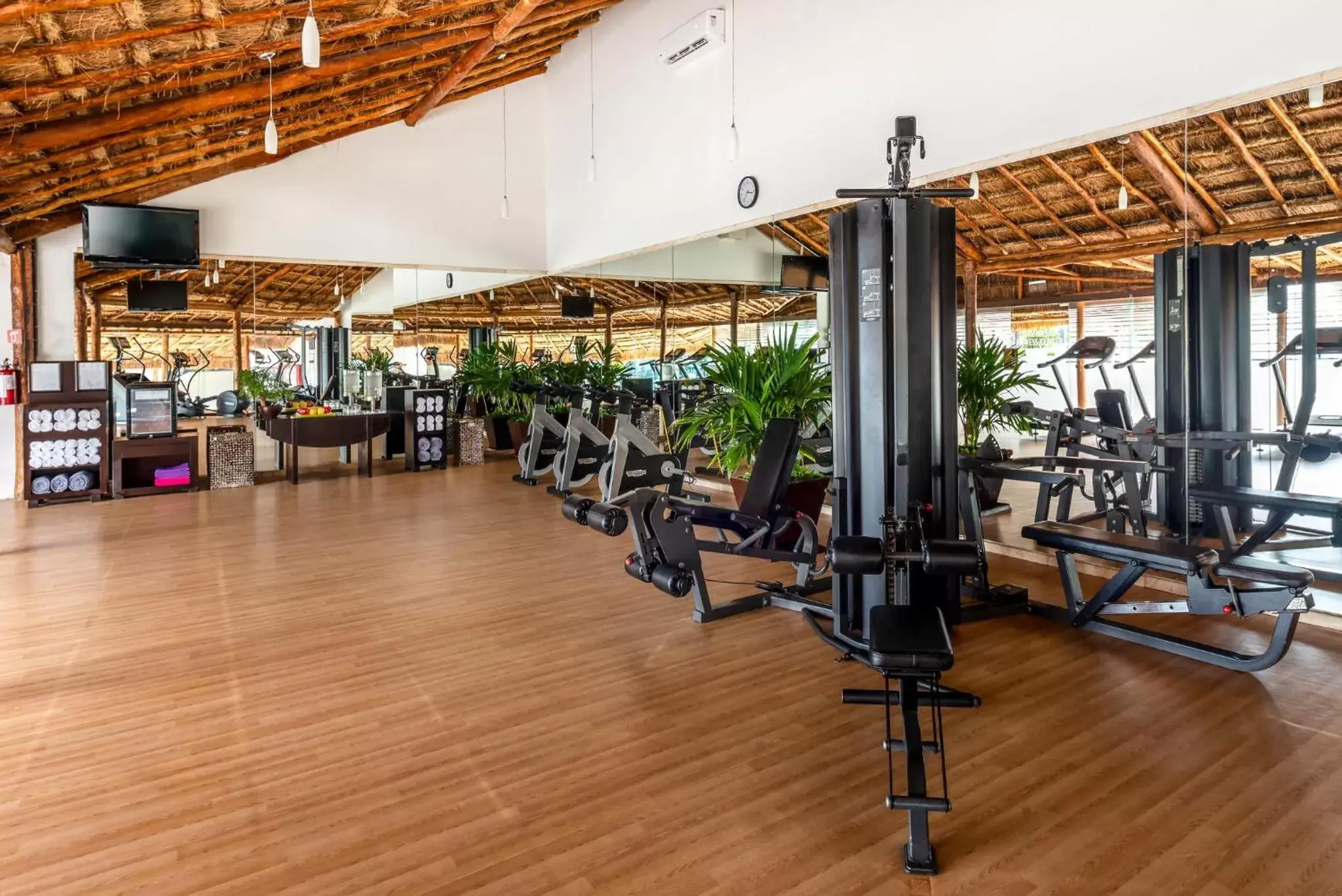 Fitness centre/facilities, Fitness Center/Facilities in InterContinental Presidente Cancun Resort