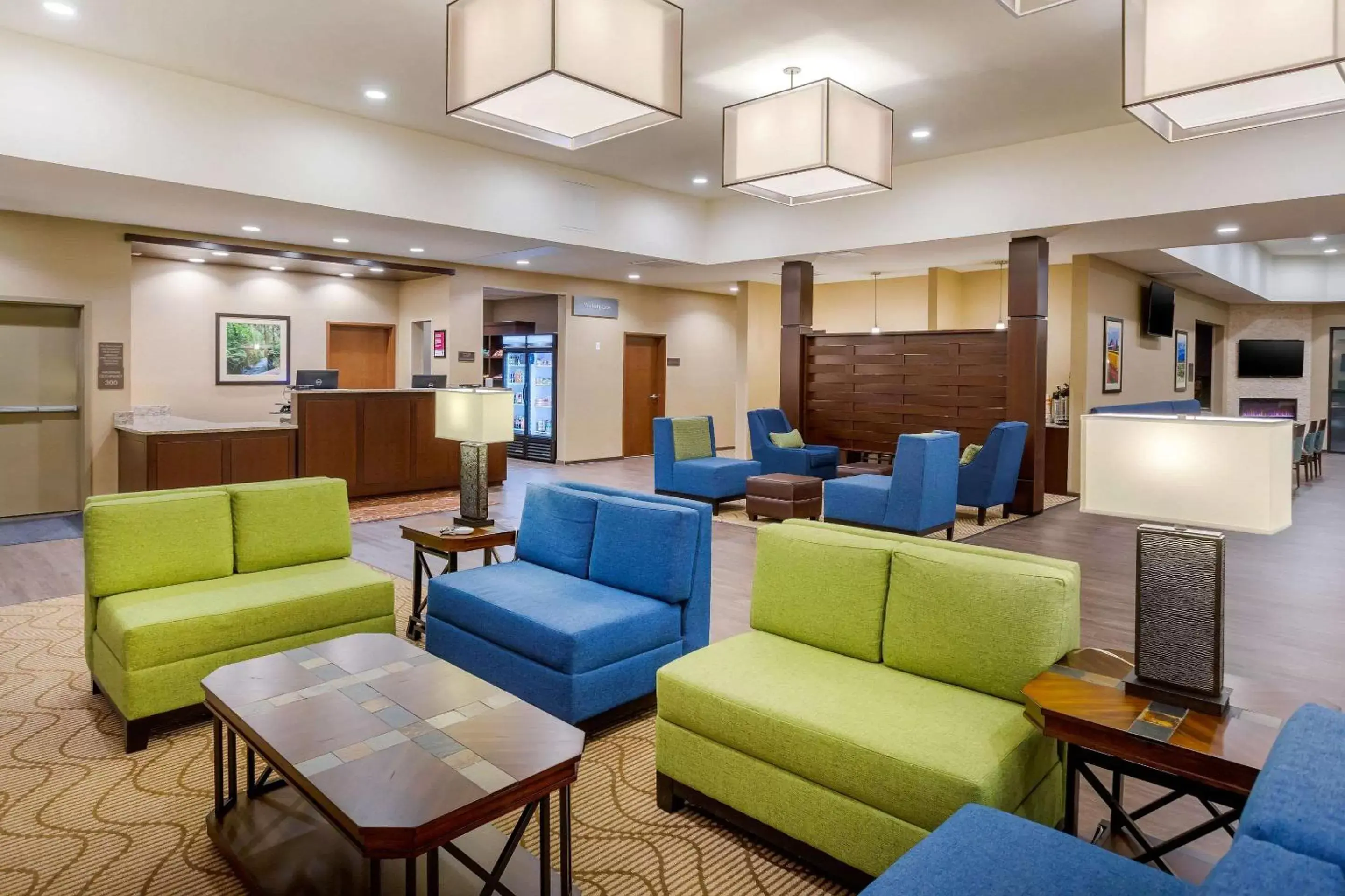 Lobby or reception, Lobby/Reception in Comfort Suites Burlington near I-5