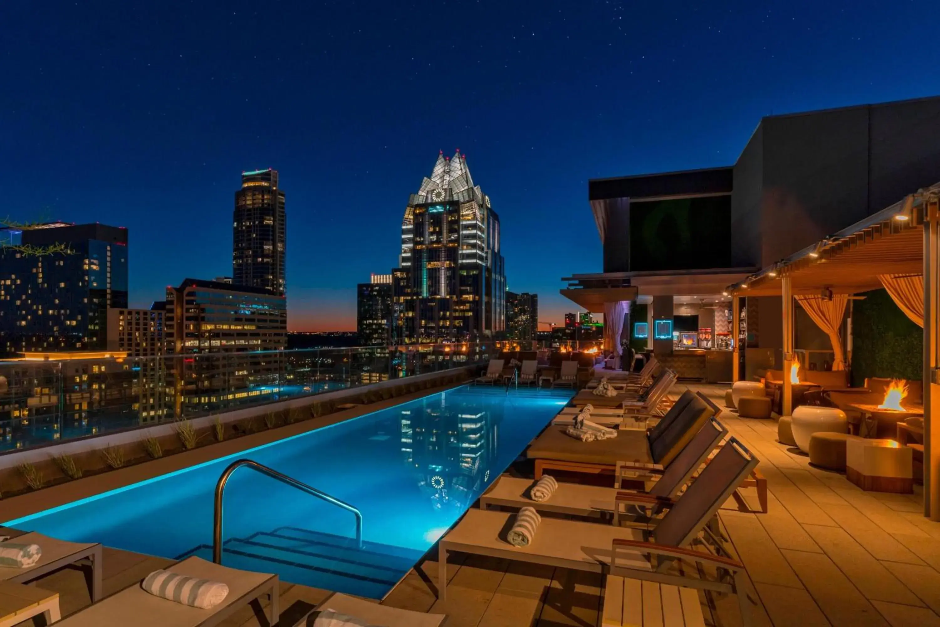 Swimming Pool in The Westin Austin Downtown