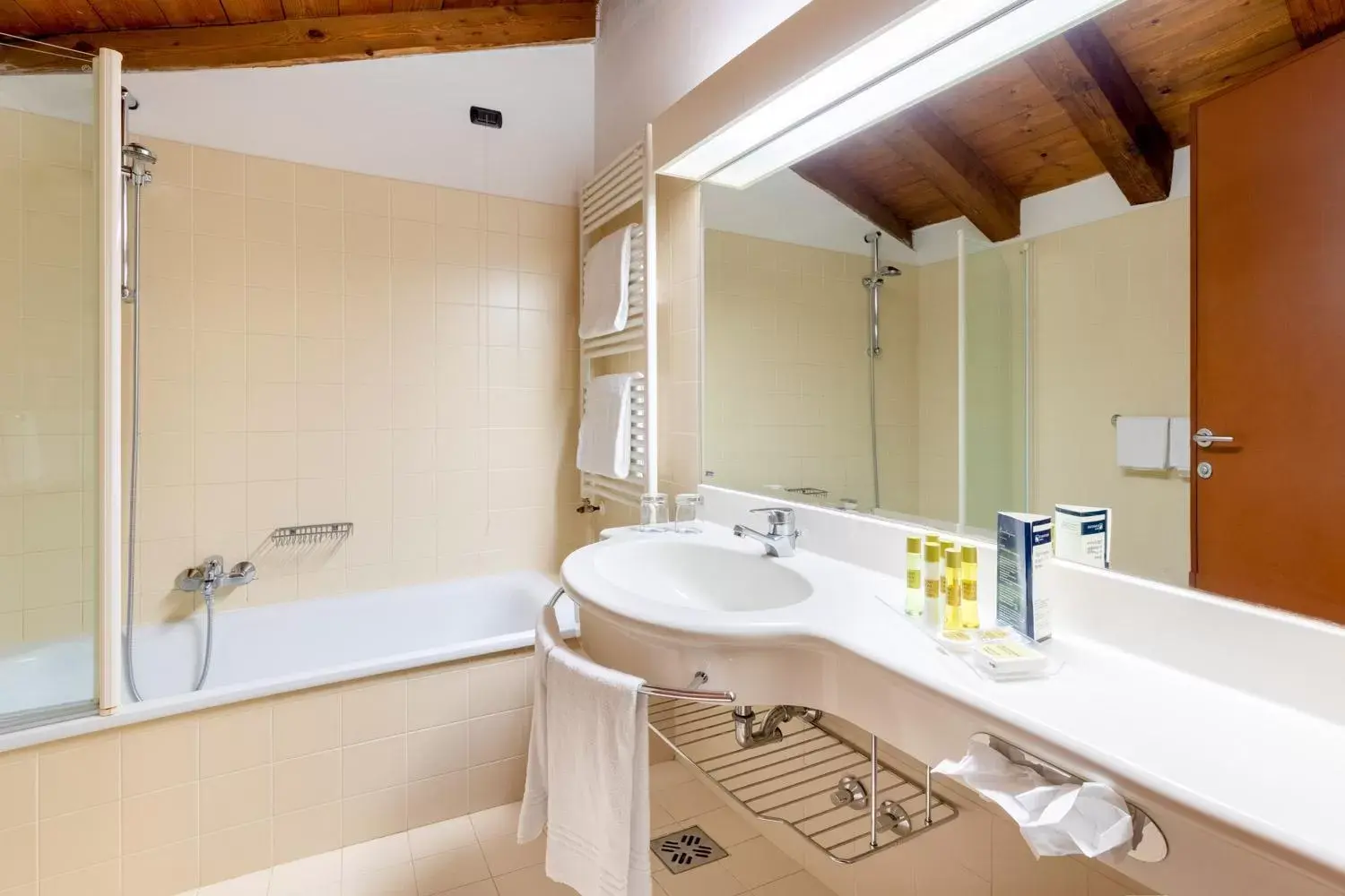 Shower, Bathroom in Eurostars Residenza Cannaregio