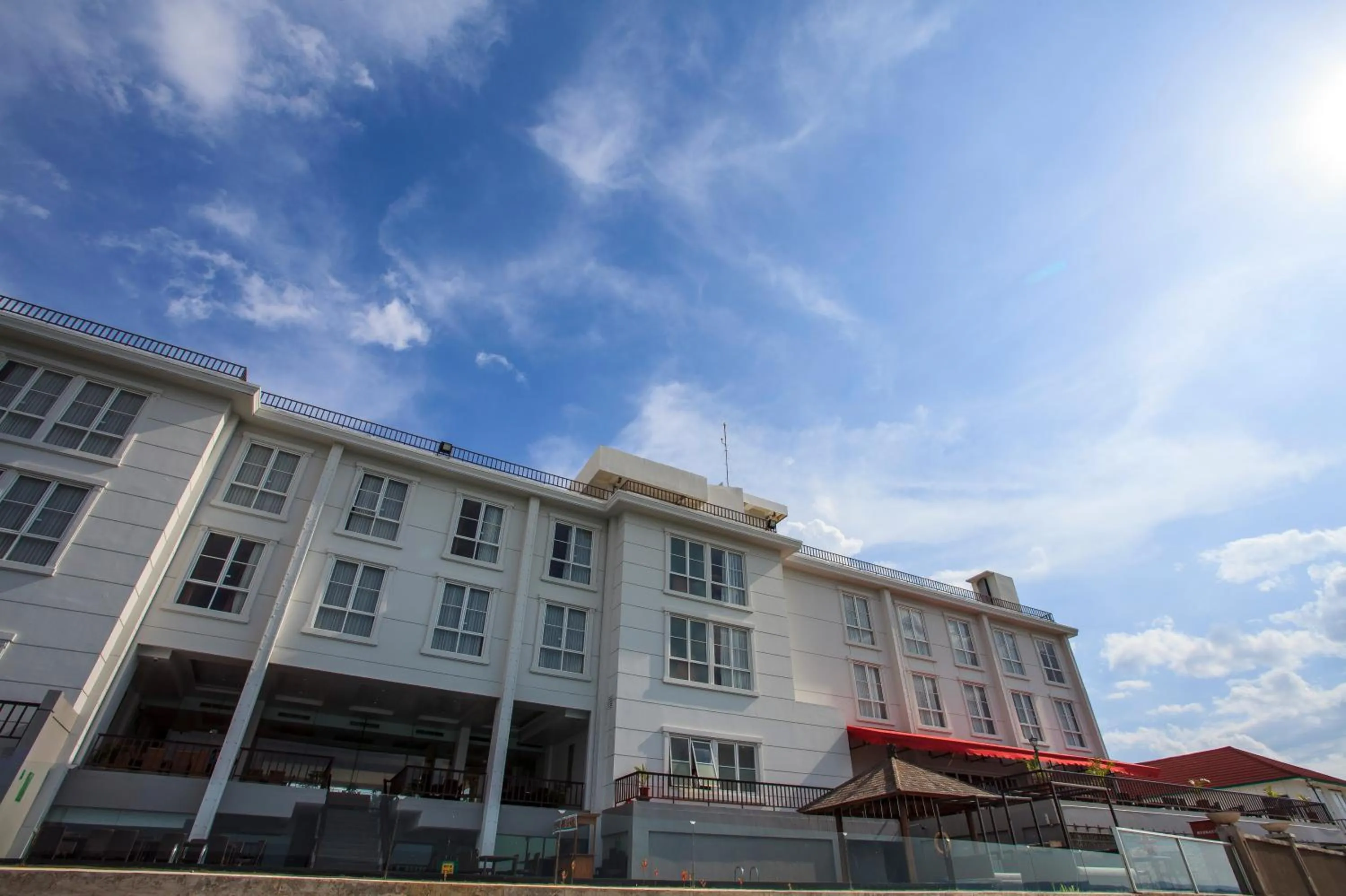 Facade/entrance in Hotel on The Rock