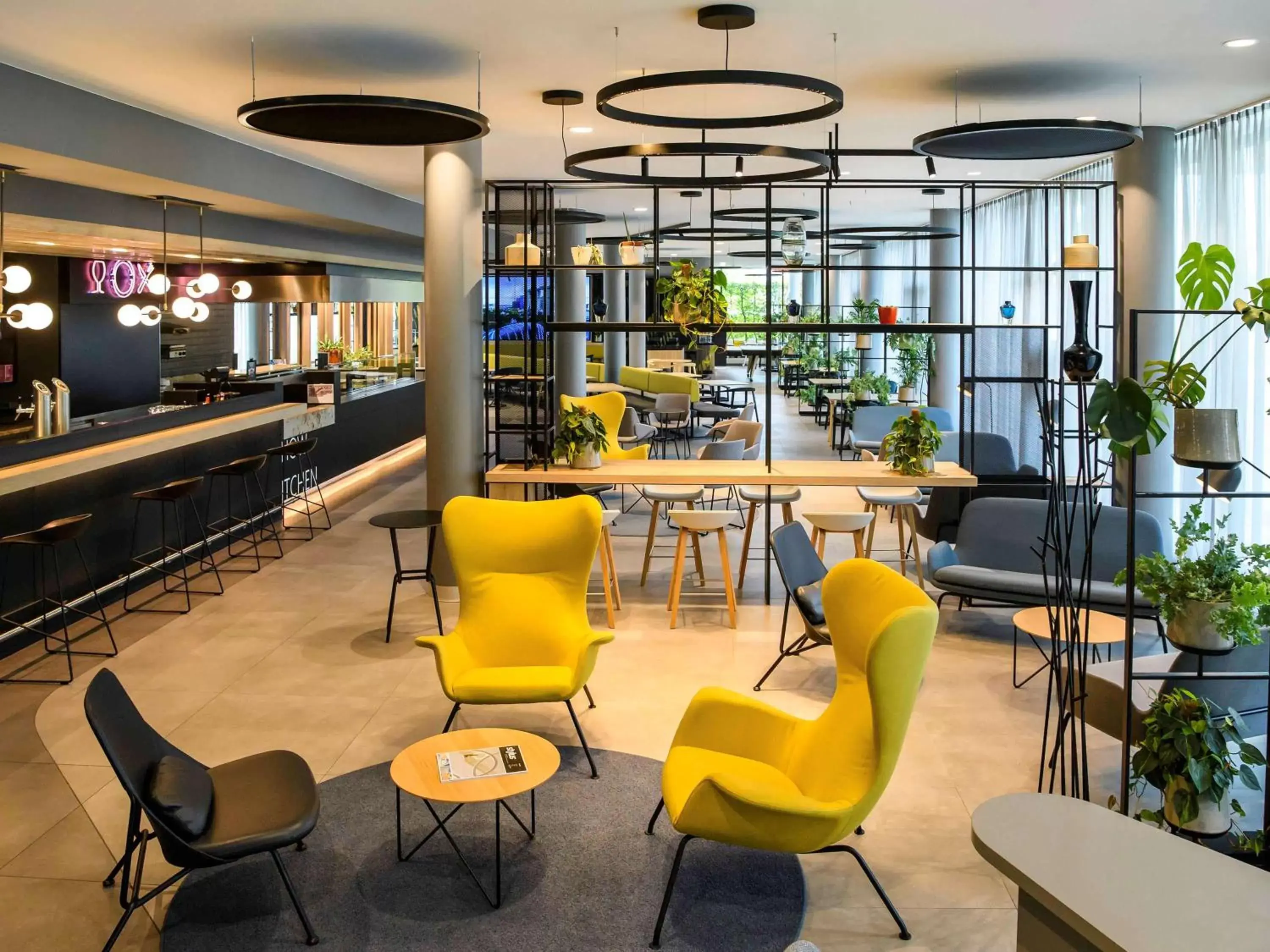 Restaurant/places to eat, Lounge/Bar in ibis Hotel Muenchen City West