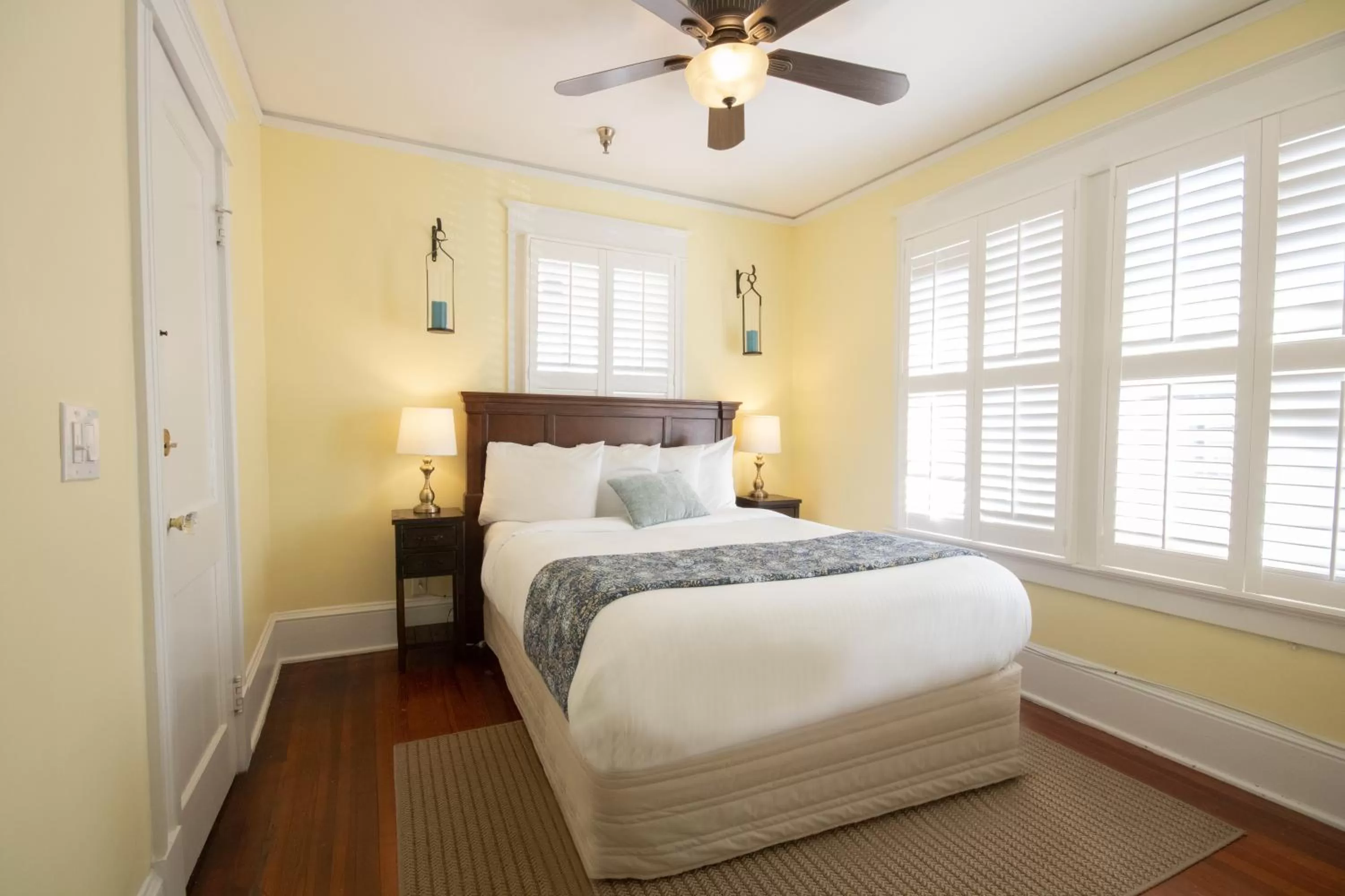 Bed in Hemingway House Bed and Breakfast