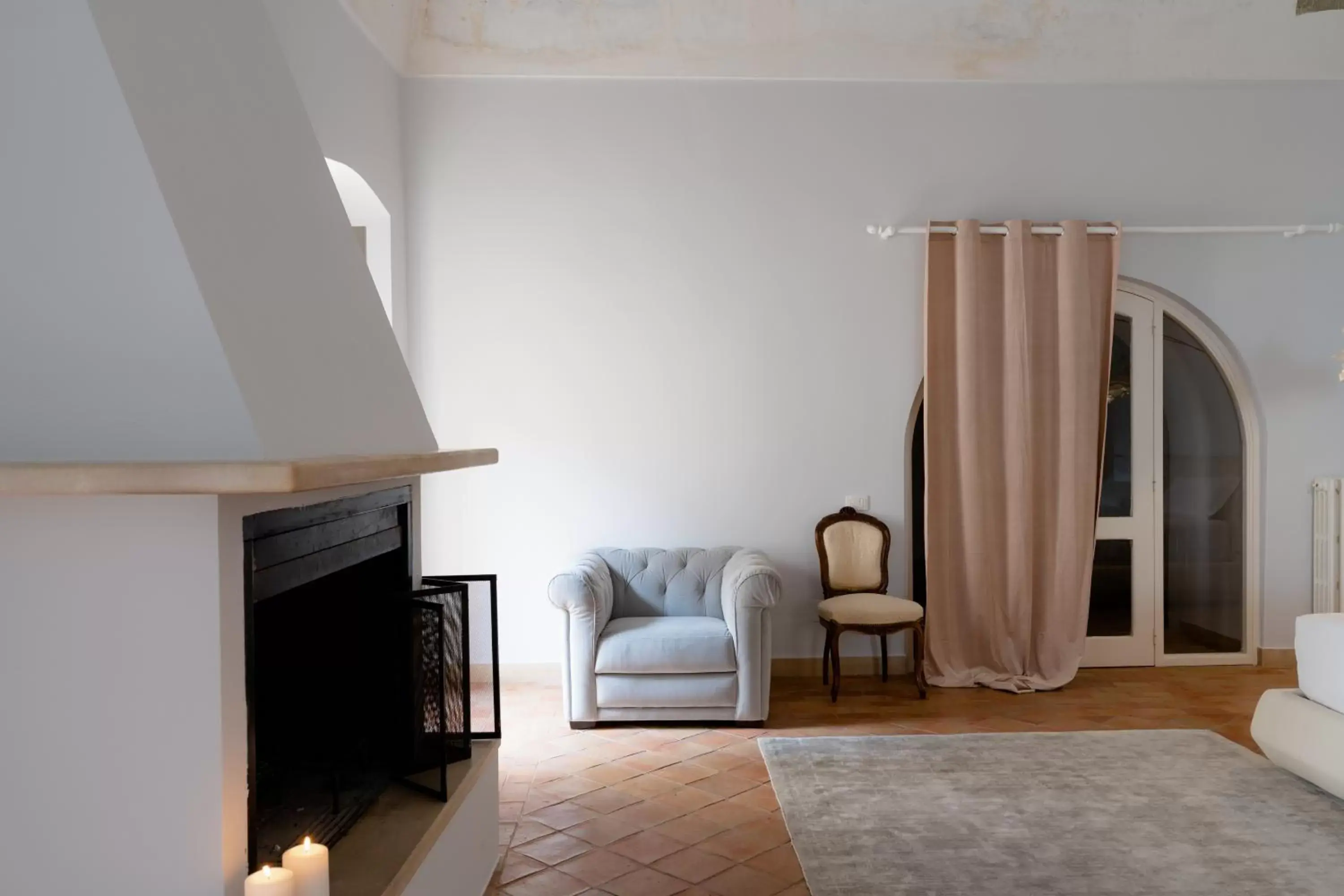 Bed, Seating Area in Palazzo Del Duca Luxury Hotel & Restaurant