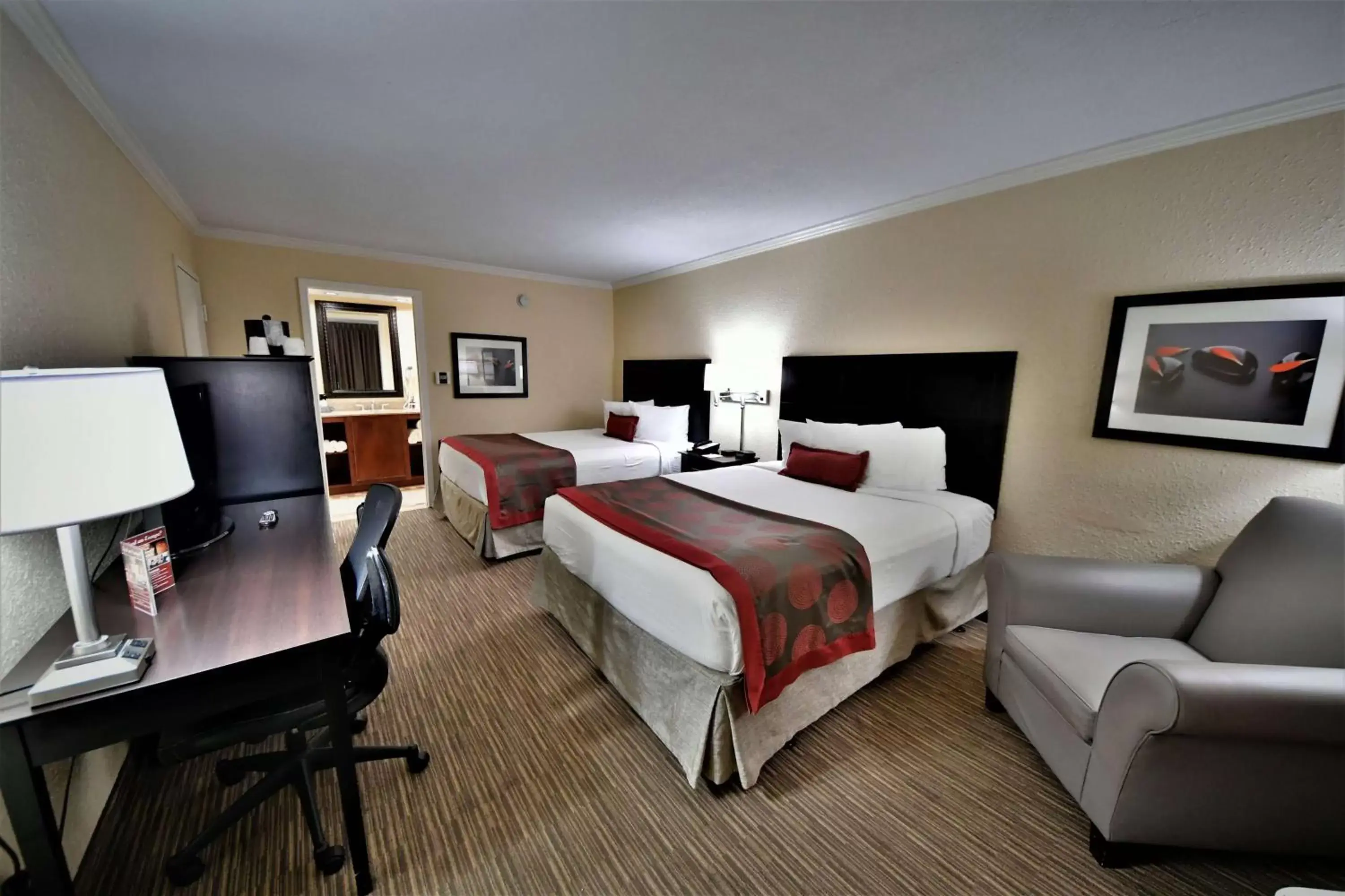 Photo of the whole room, Bed in Ramada by Wyndham Jacksonville Hotel & Conference Center Photo of the whole room, Bed in Ramada by Wyndham Jacksonville Hotel & Conference Center