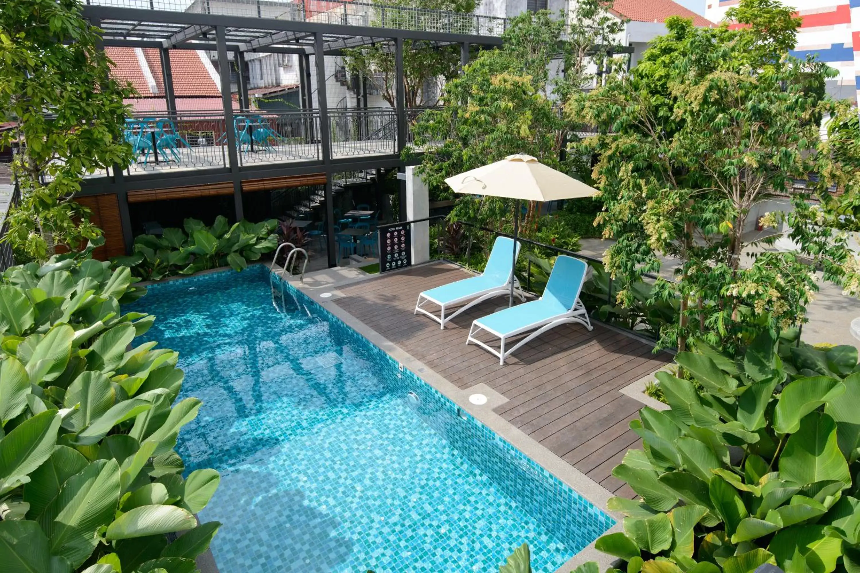 Garden, Swimming Pool in SAVV HOTEL