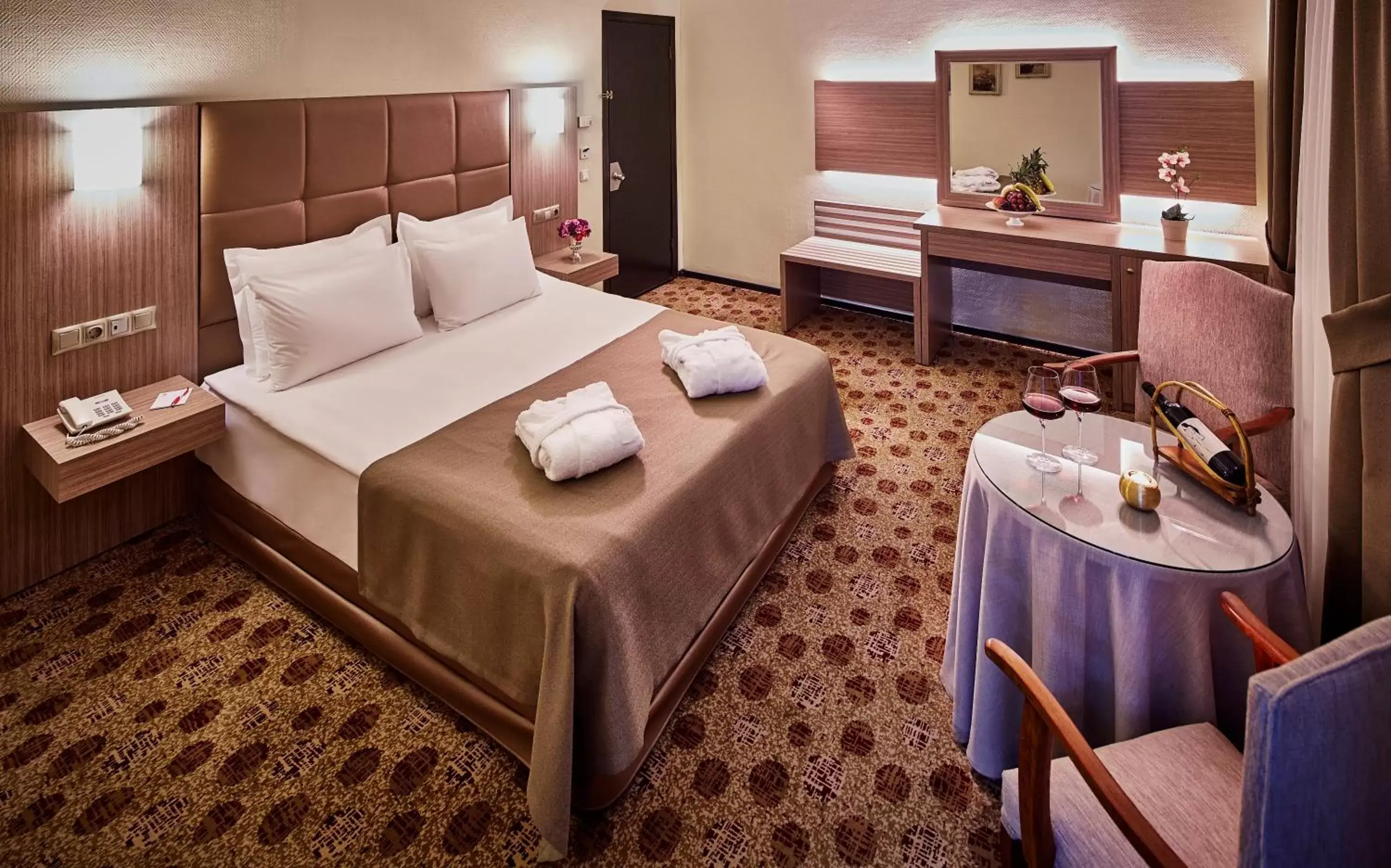 Photo of the whole room, Bed in Güneş Hotel Merter