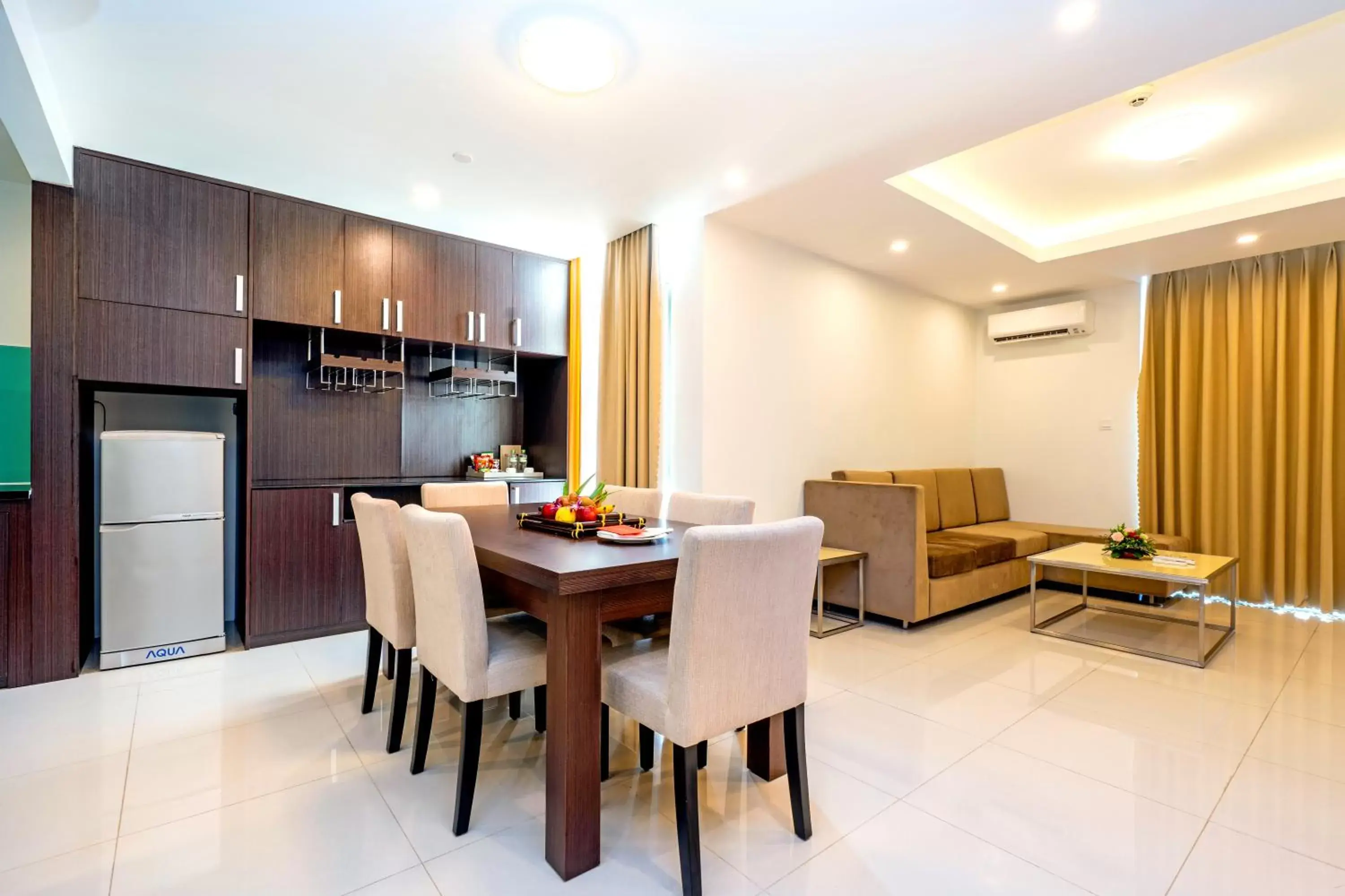 Living room, Dining Area in Becamex Hotel New City