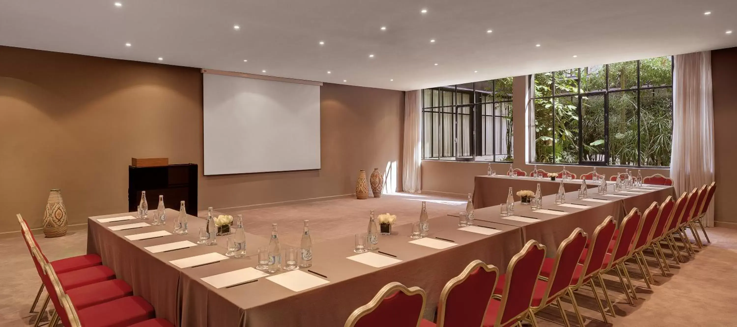 Meeting/conference room, Business Area/Conference Room in Hotel Sahrai