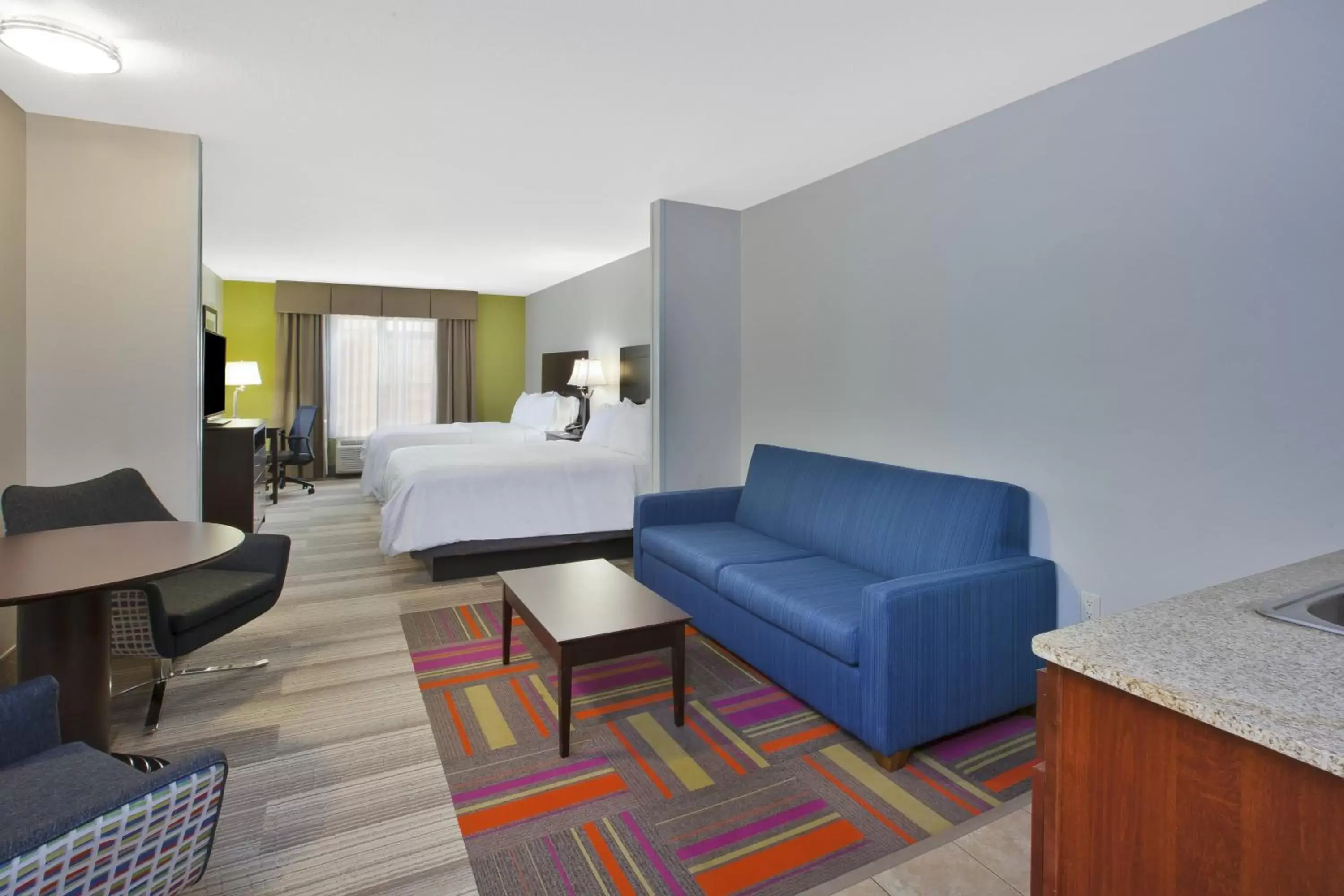 Photo of the whole room in Holiday Inn Express Niles, an IHG Hotel