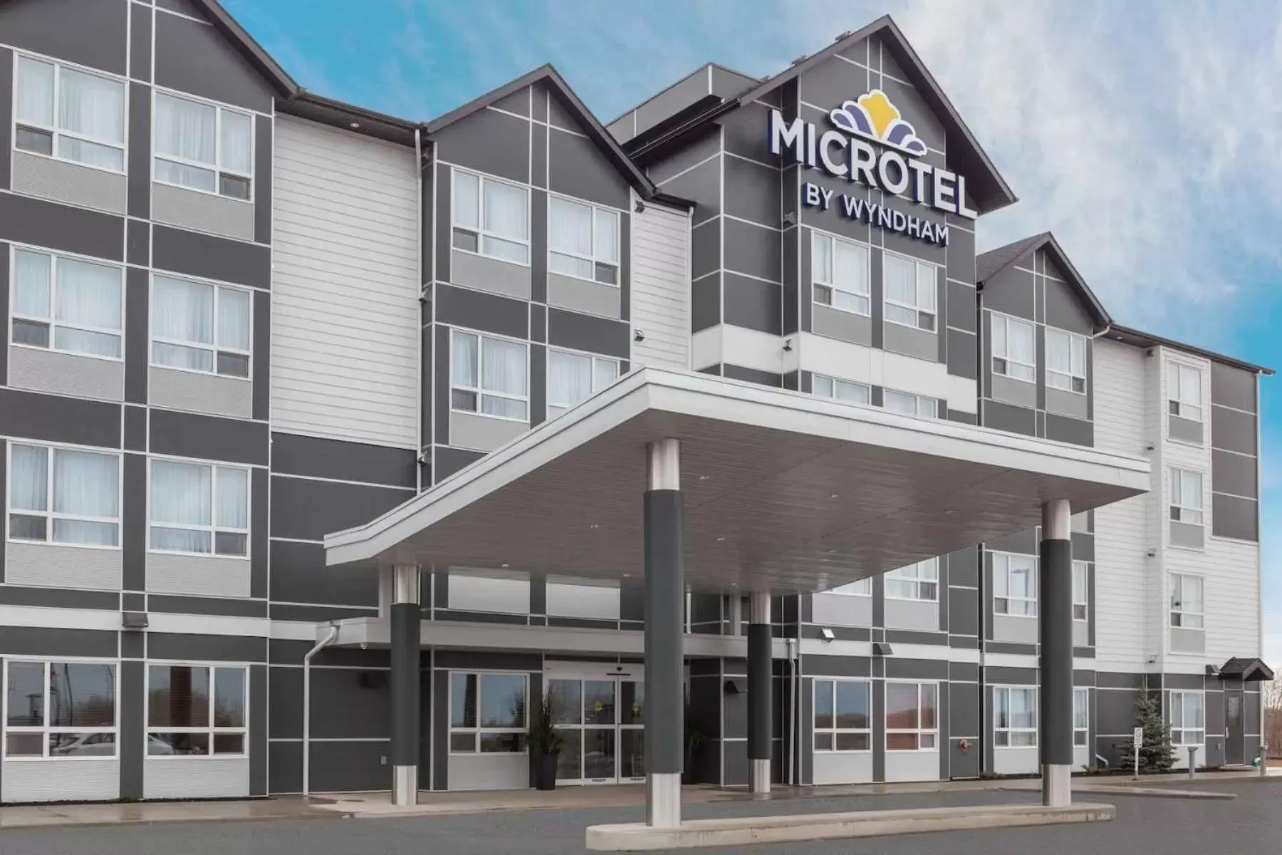 Facade/entrance, Property Building in Microtel Inn & Suites by Wyndham Fort McMurray