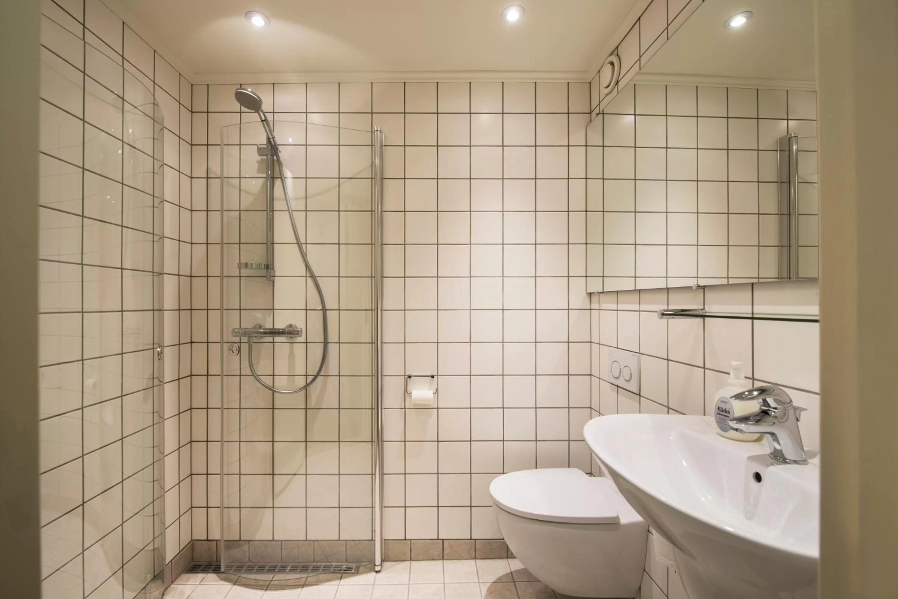 Bathroom in Strandhotel Klinten