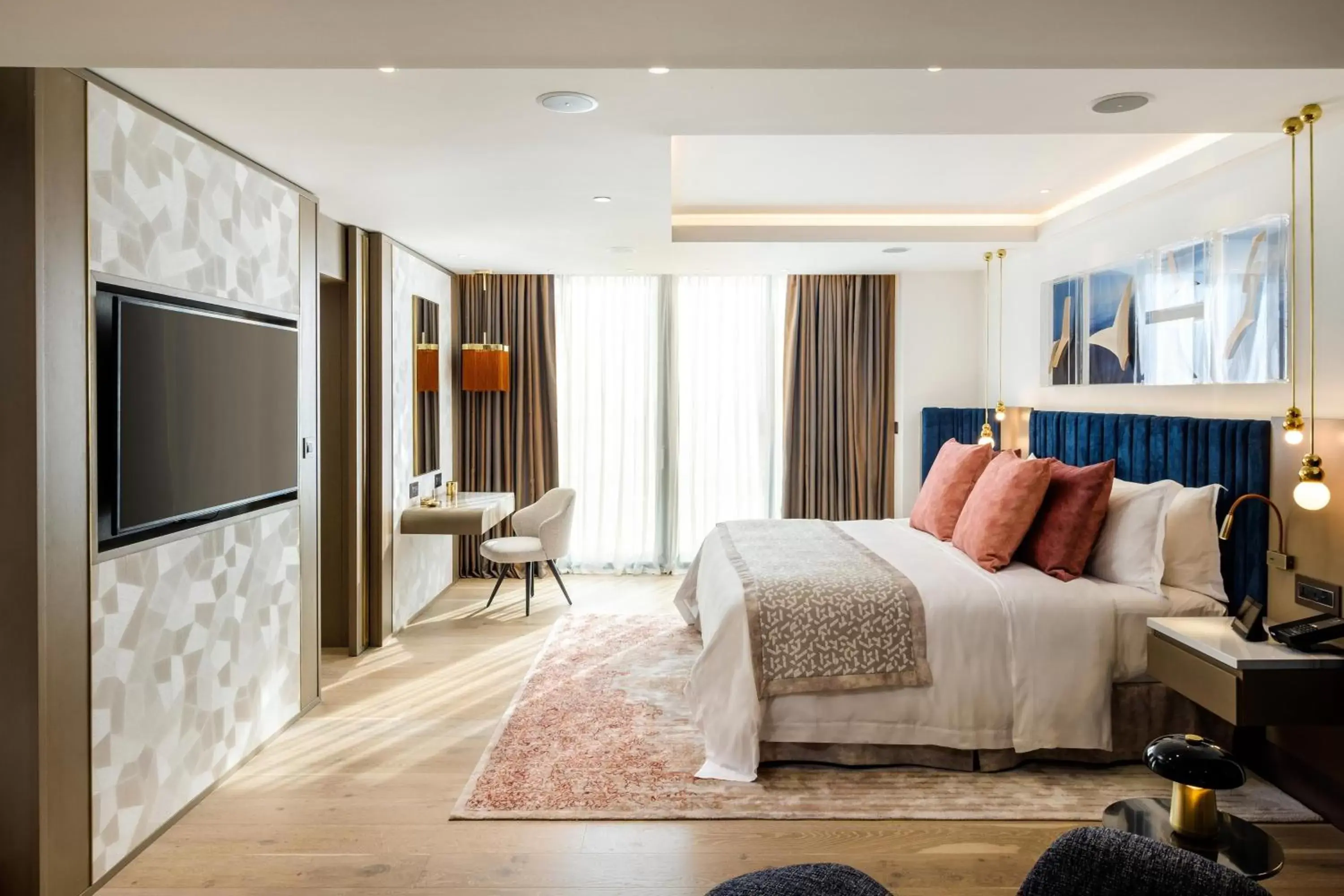 Bedroom in Parklane, a Luxury Collection Resort & Spa, Limassol