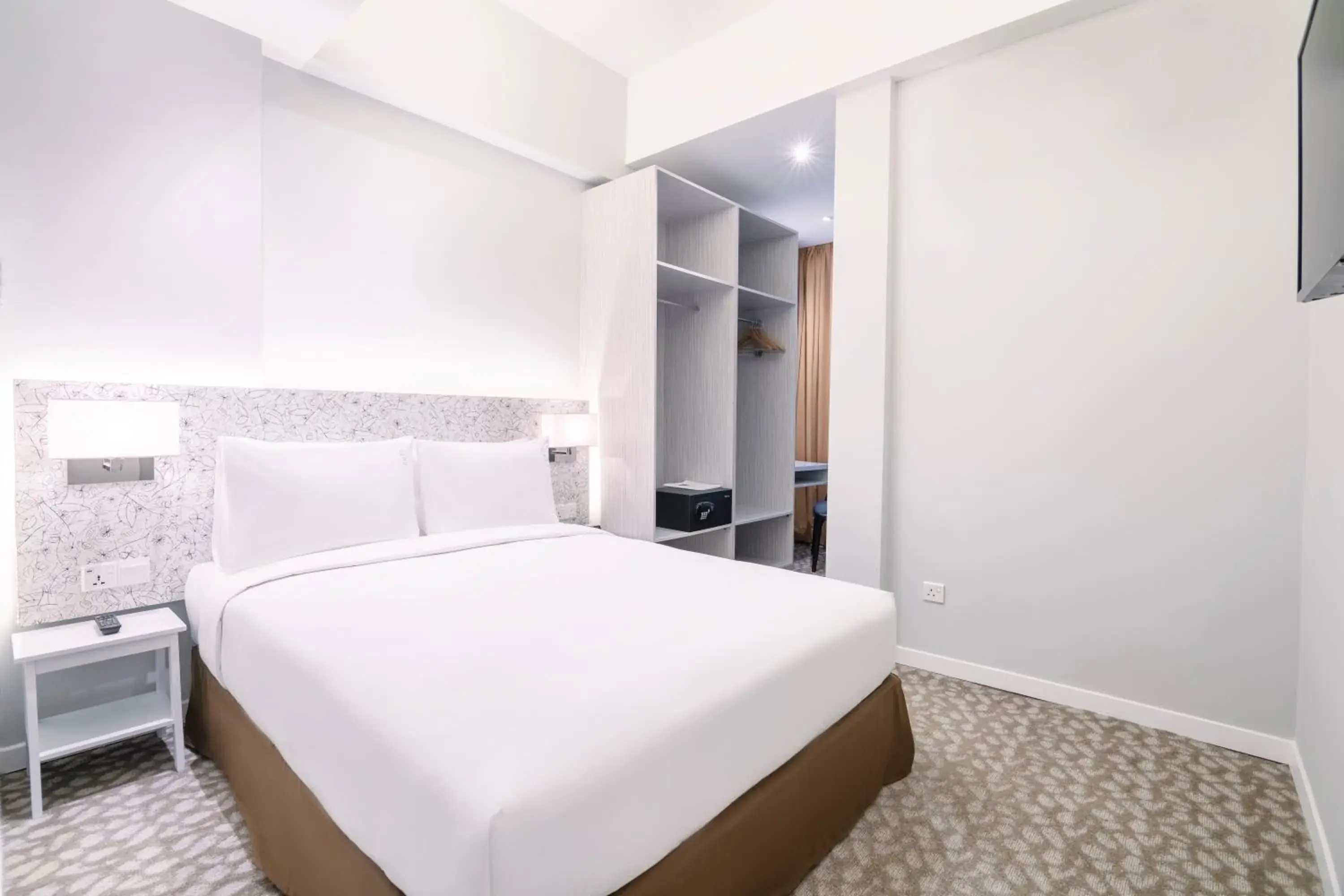 Bedroom, Bed in Holiday Inn Express & Suites Johor Bahru, an IHG Hotel