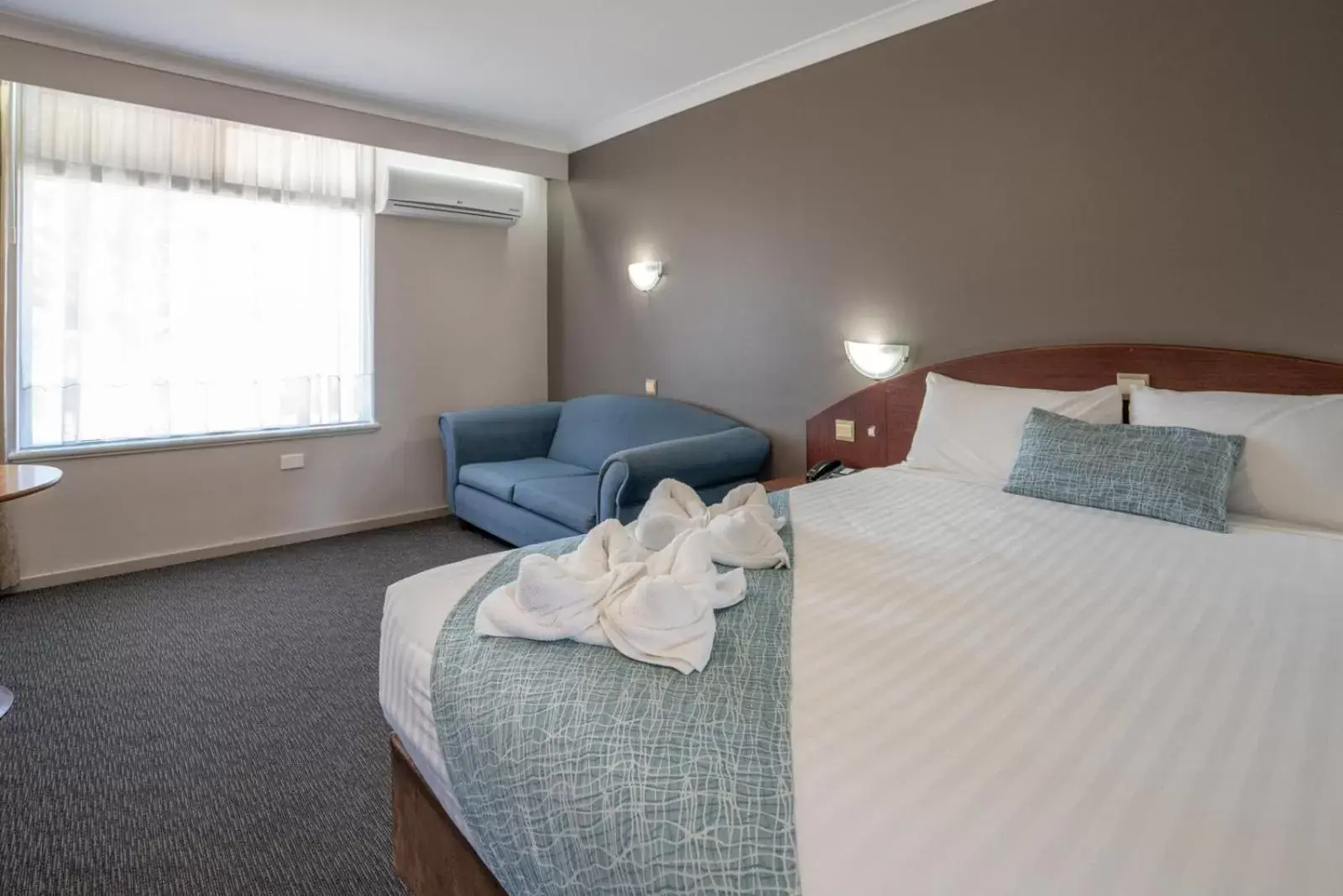 Bedroom, Bed in Hospitality Esperance SureStay Collection by Best Western