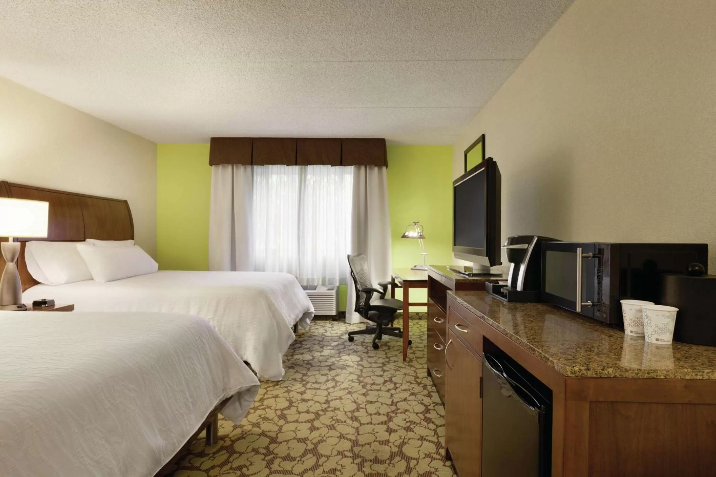Bedroom, Bed in Hilton Garden Inn Rochester/Pittsford