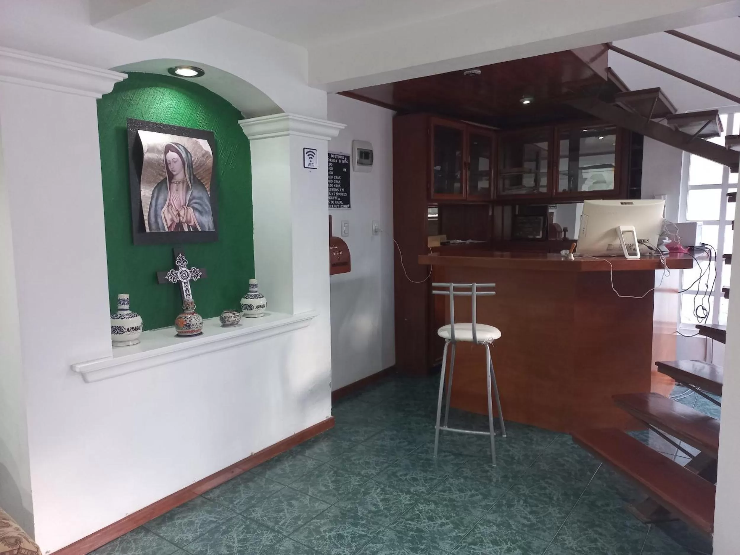 Lobby or reception in La Aurora Hotel Like Home